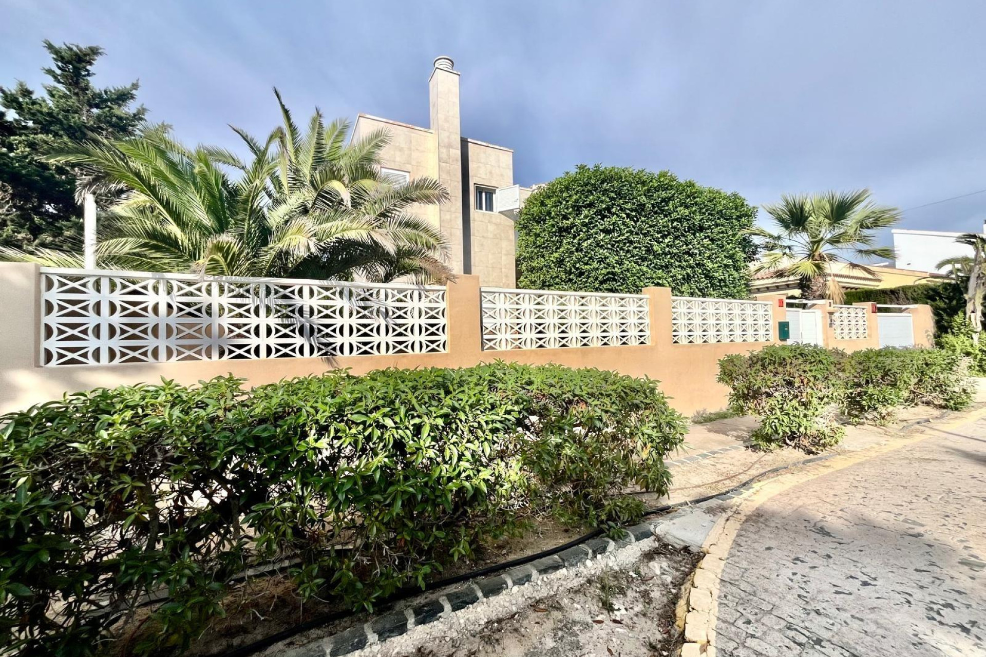 Resale - Villa - Torrevieja - Torre la mata