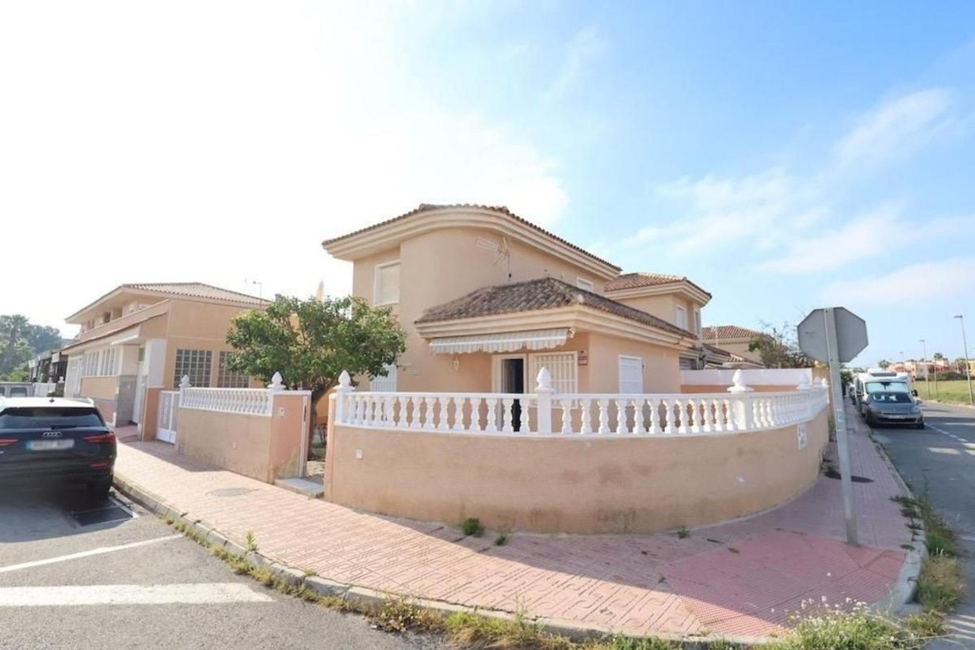 Resale - Villa - Torrevieja - torrevieja