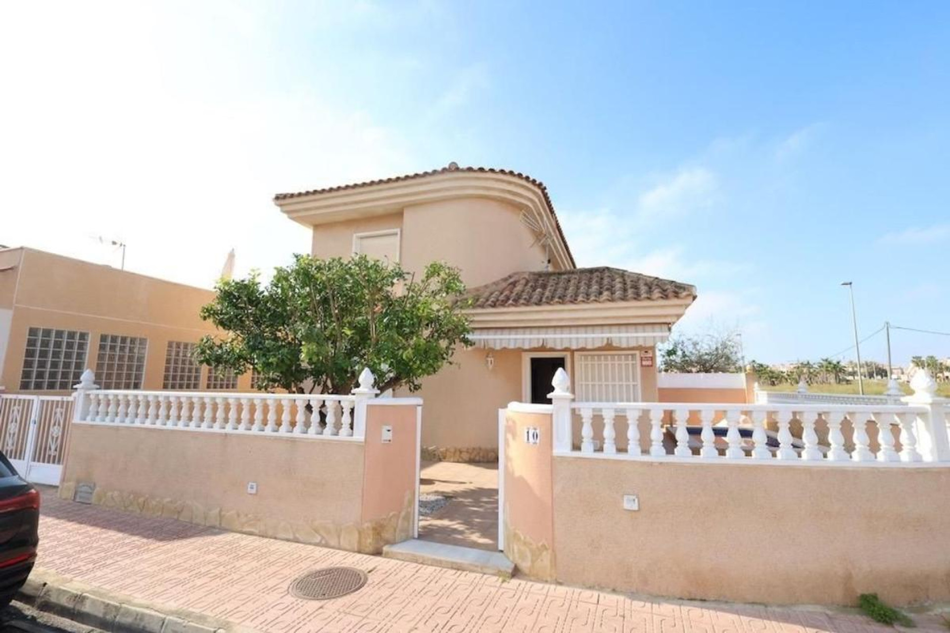 Resale - Villa - Torrevieja - torrevieja