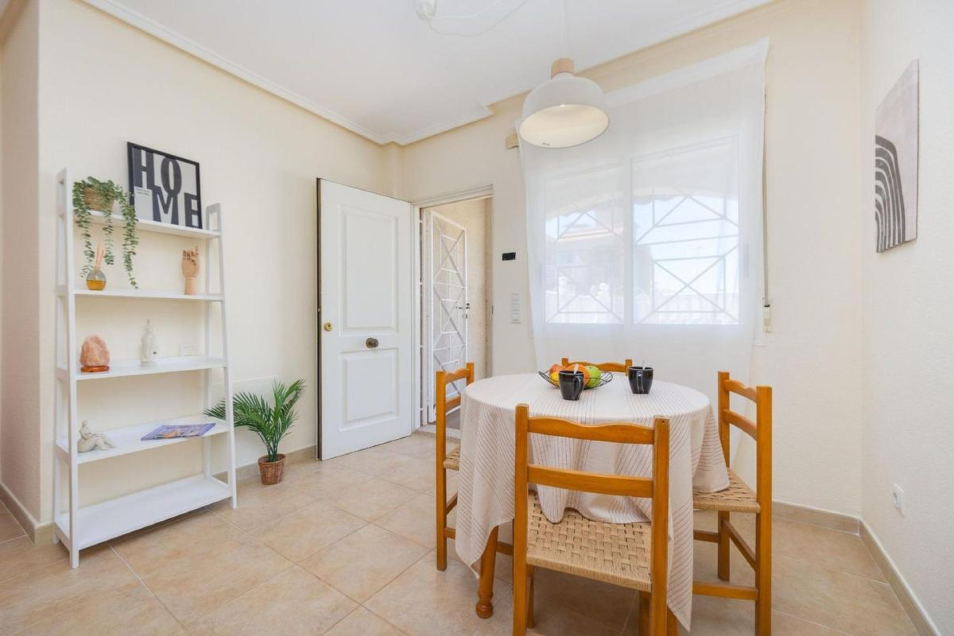 Resale - Villa - Torrevieja - torrevieja