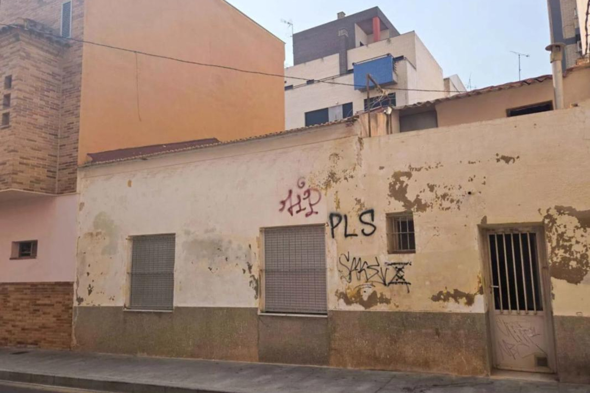Resale - Villa - Torrevieja - torrevieja