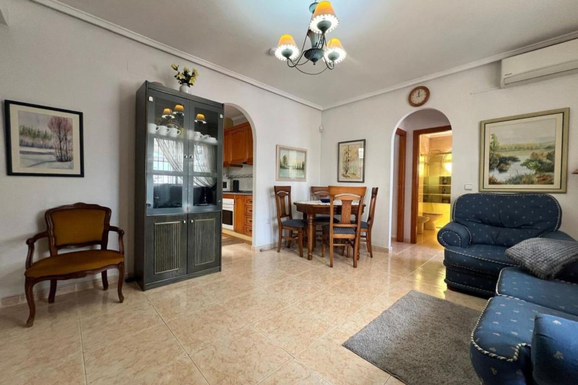 Resale - Villa - Torrevieja - torrevieja