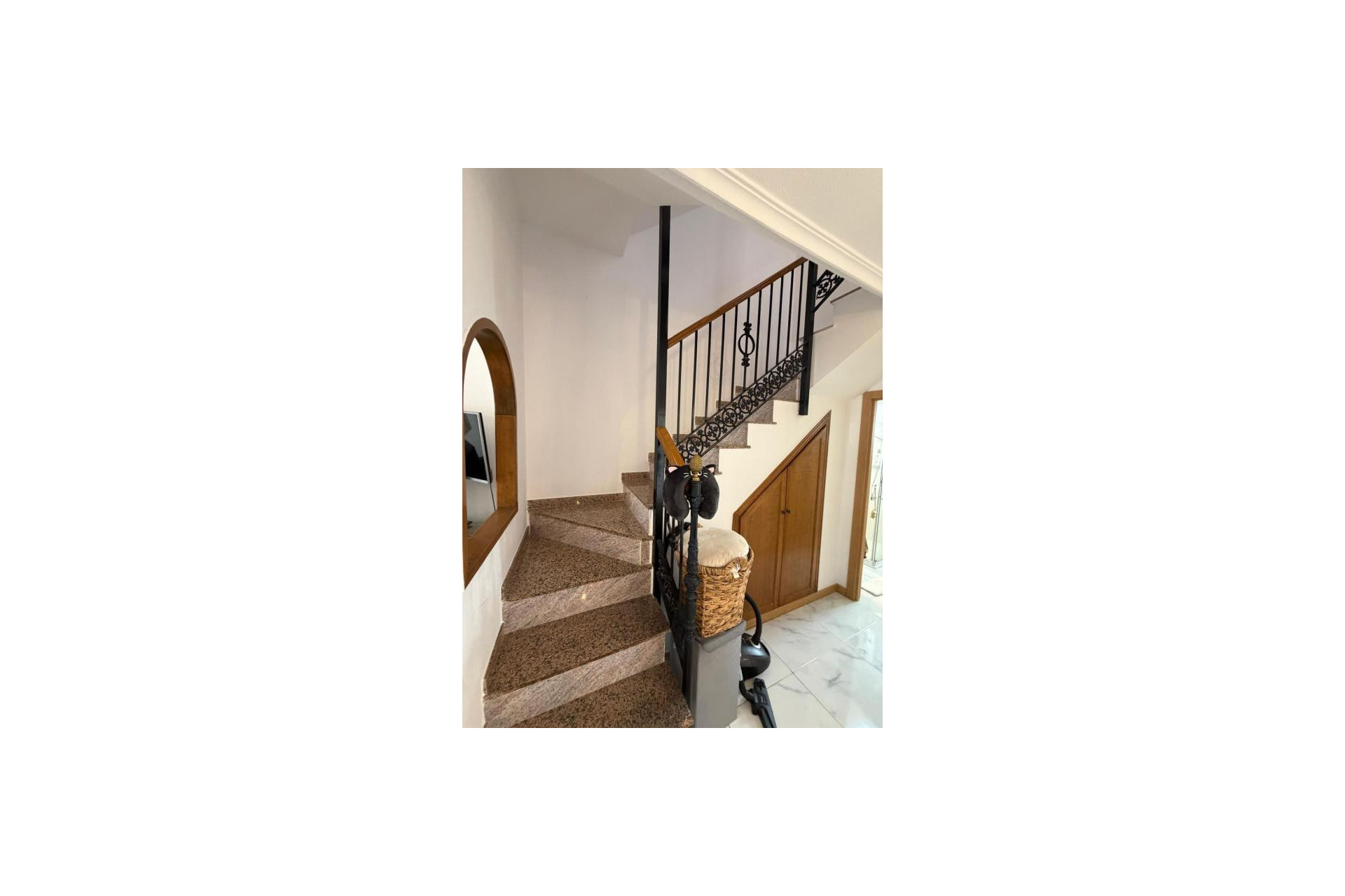 Resale - Villa - Torrevieja - torrevieja