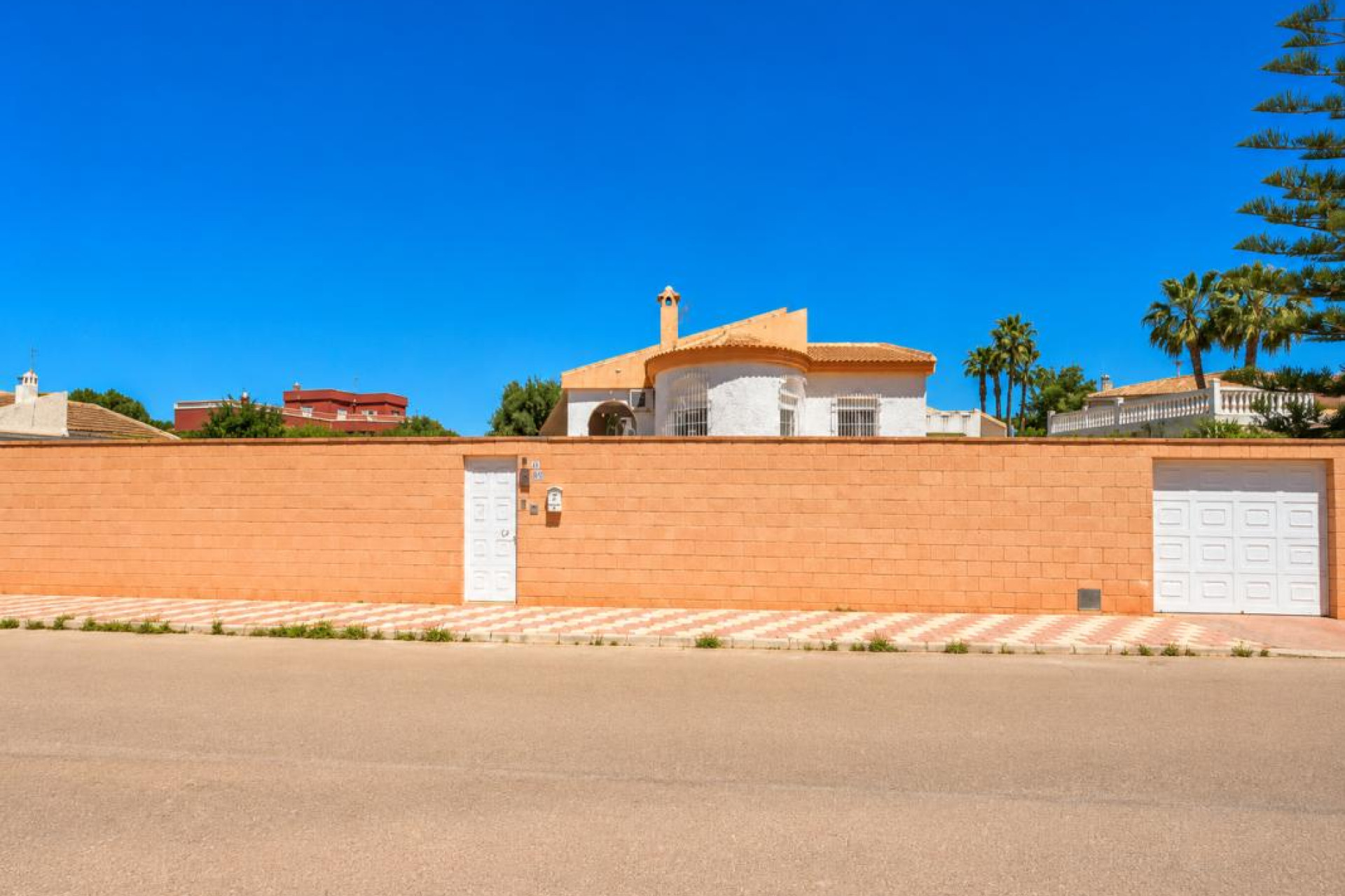 Resale - Villa - Torrevieja - torrevieja