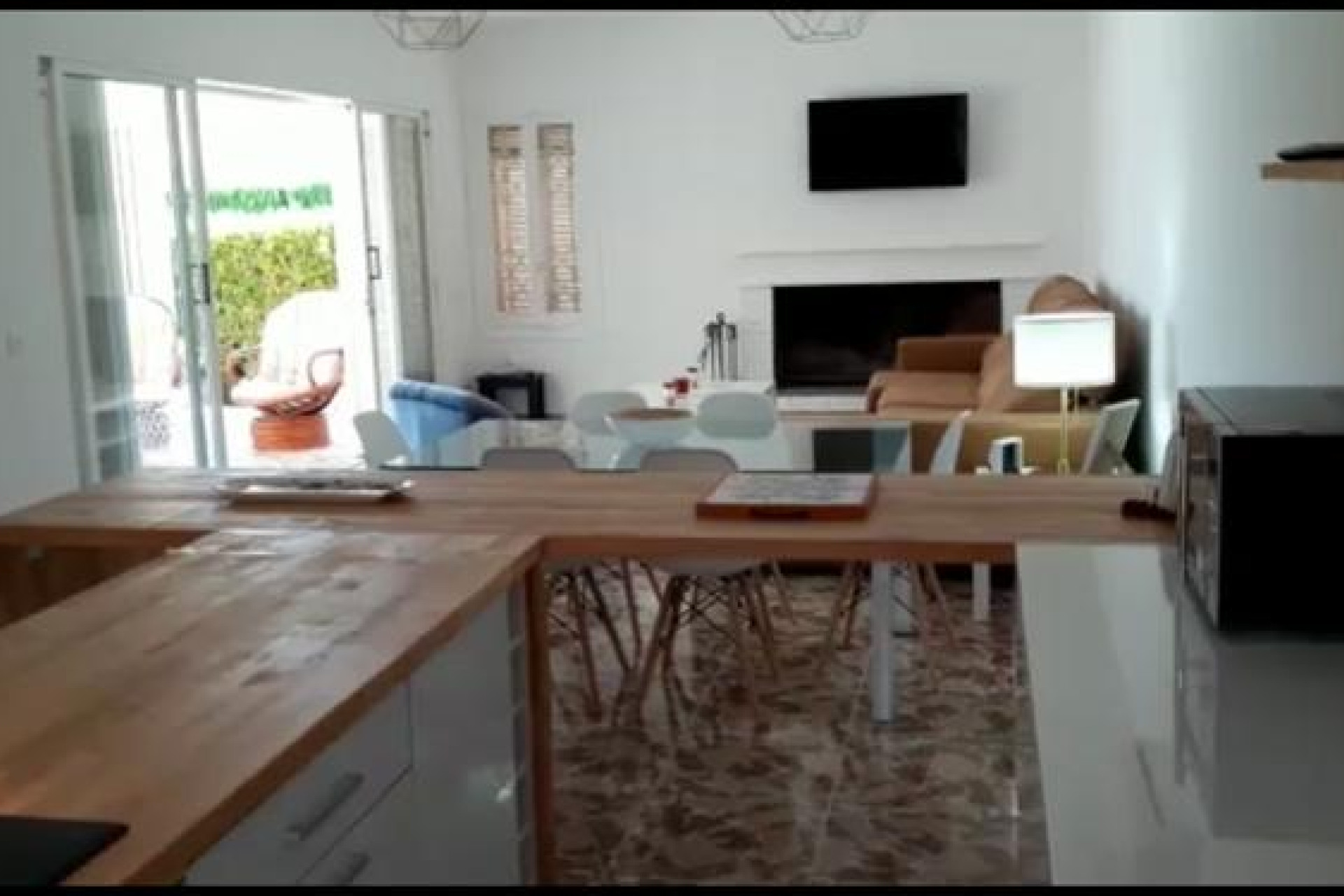 Resale - Villa - Torrevieja