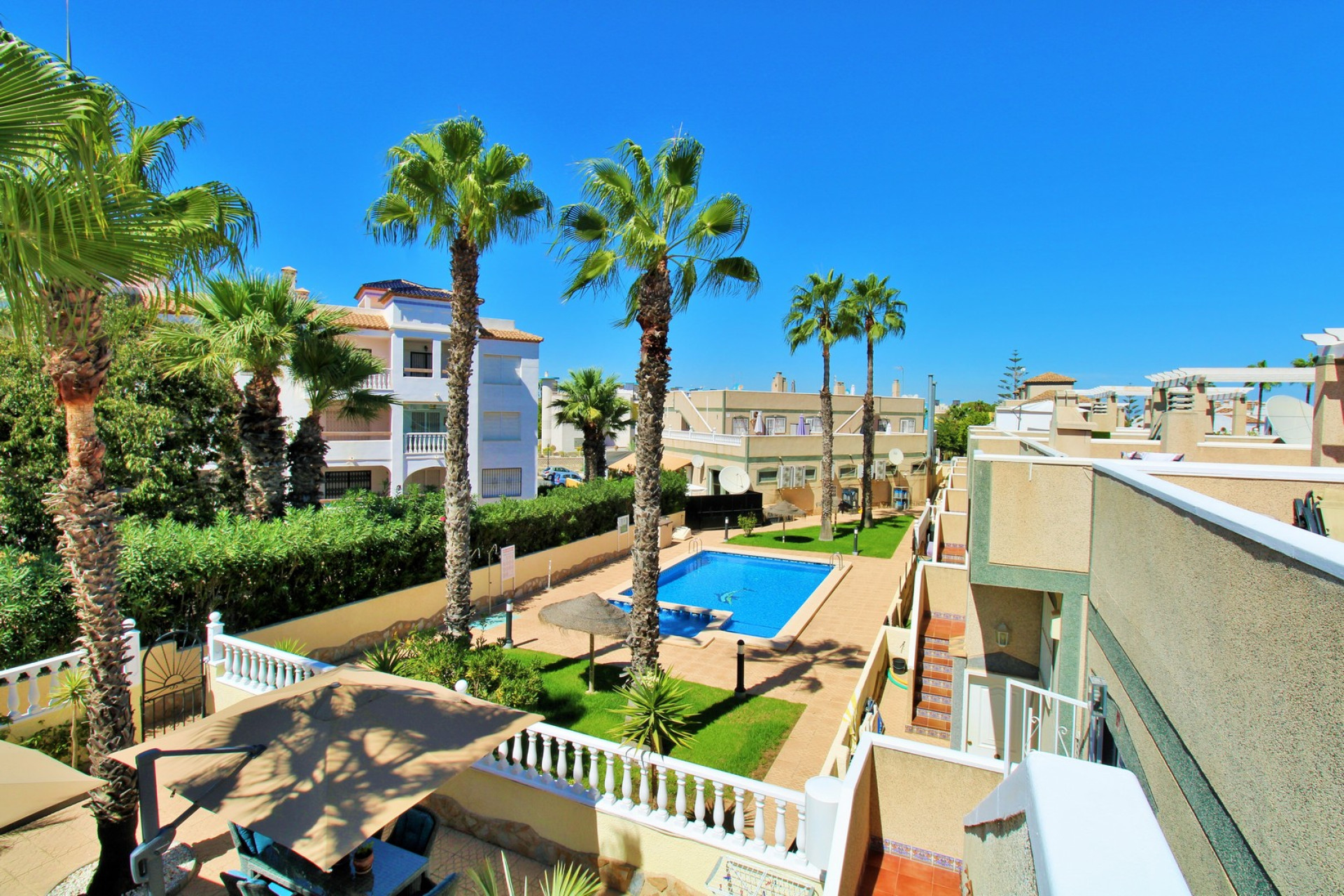 Resale - Villa - Villamartin - Las Violetas