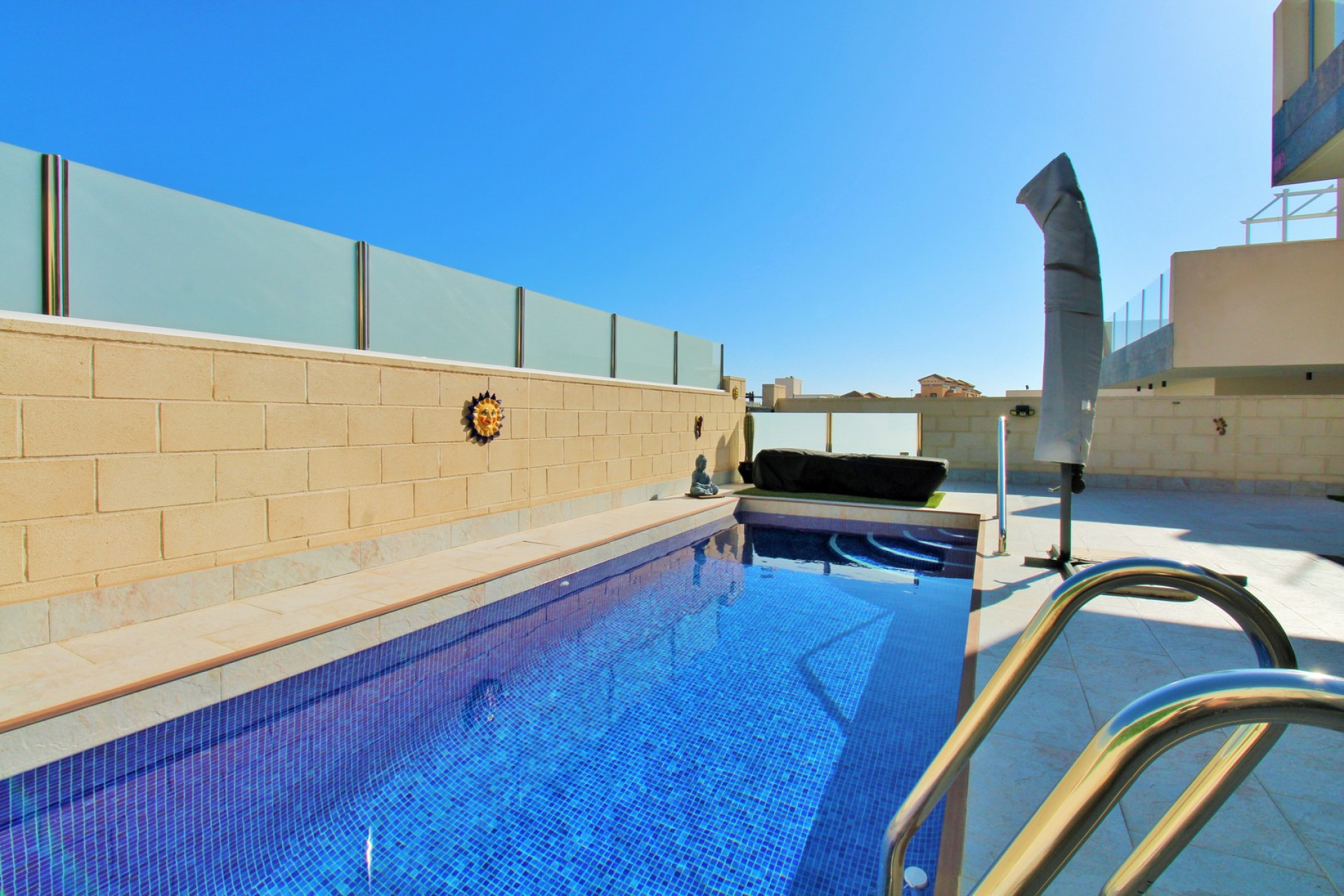 Resale - Villa - Villamartin
