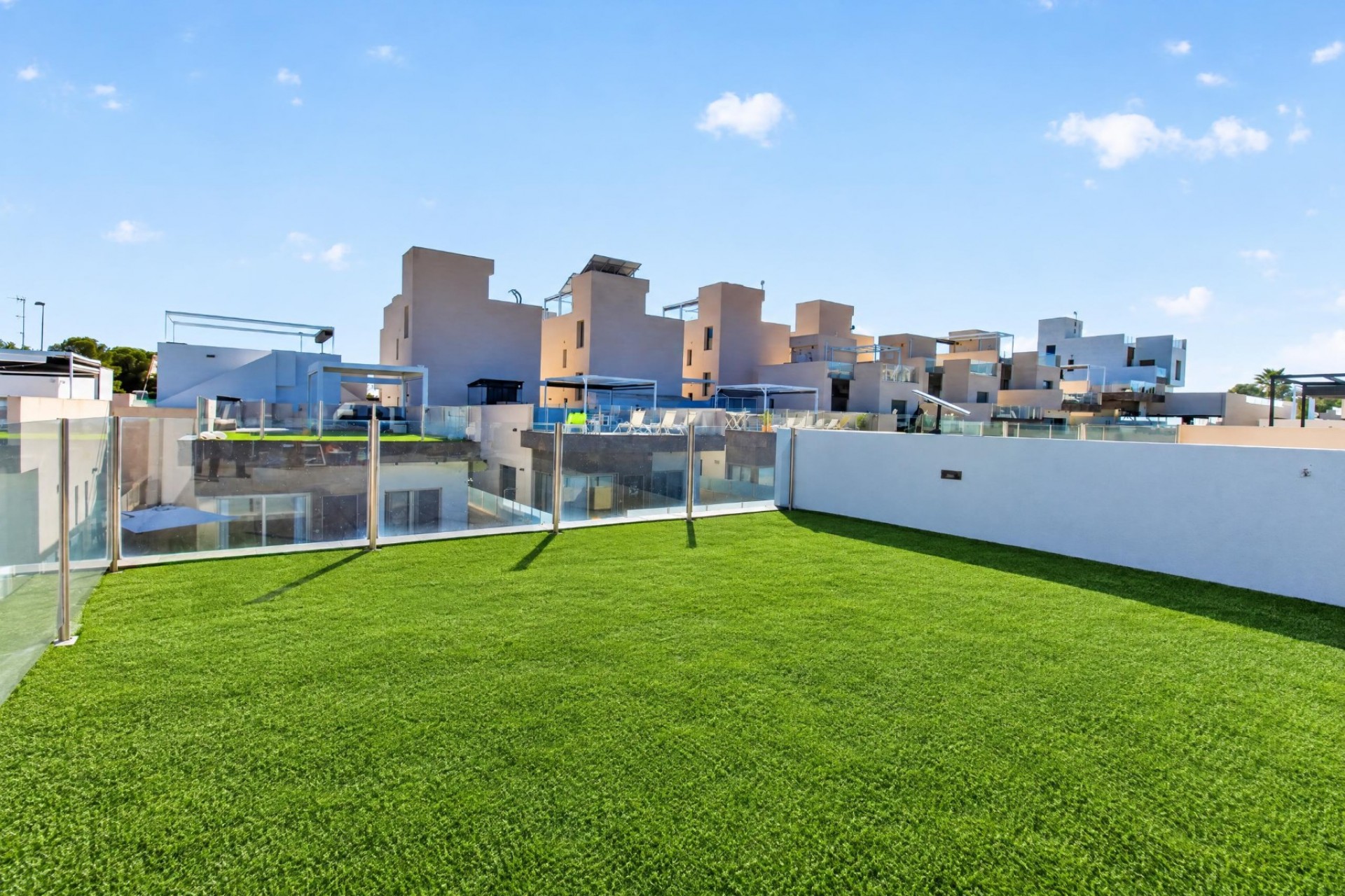 Resale - Villa - Villamartin