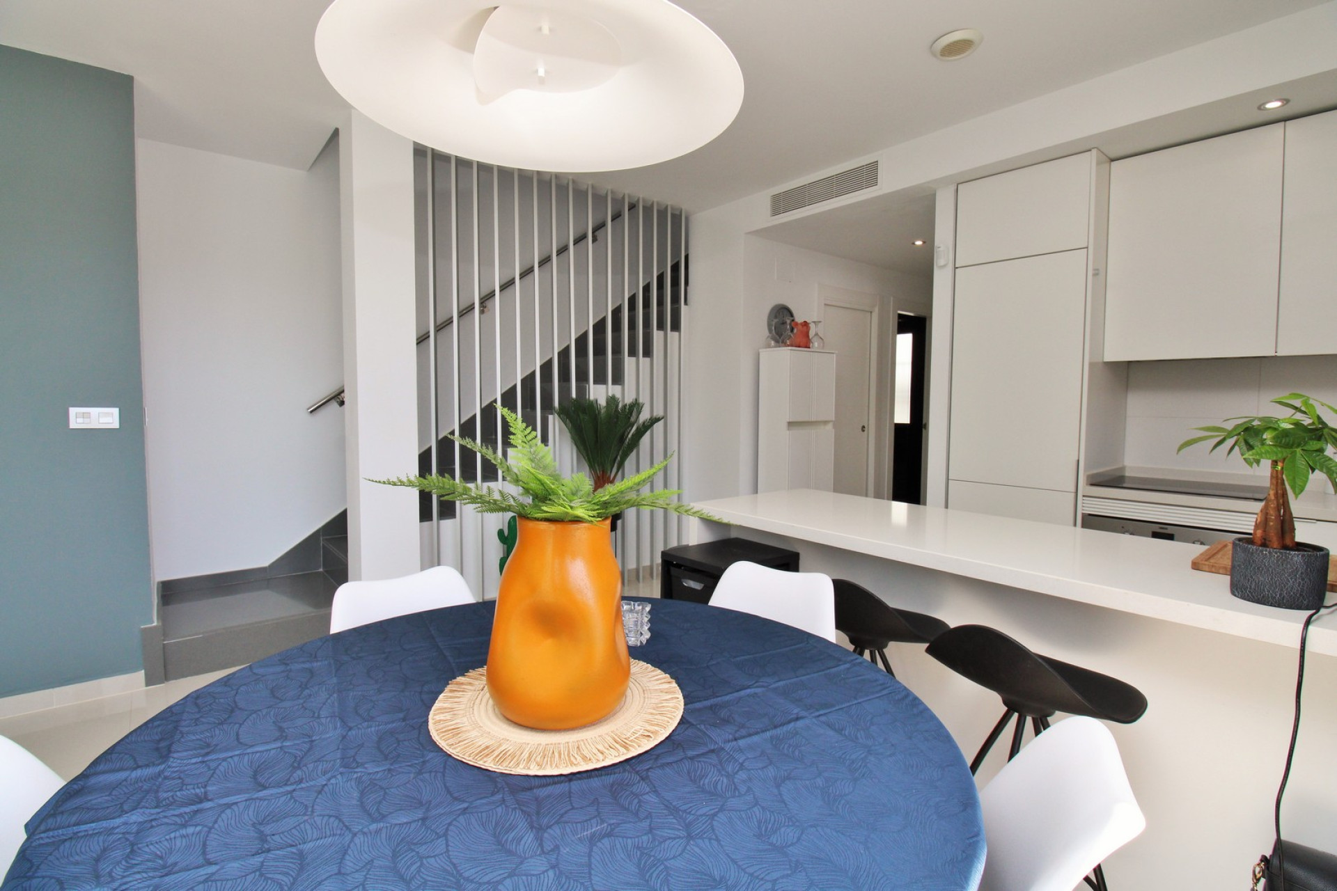 Resale - Villa - Villamartin