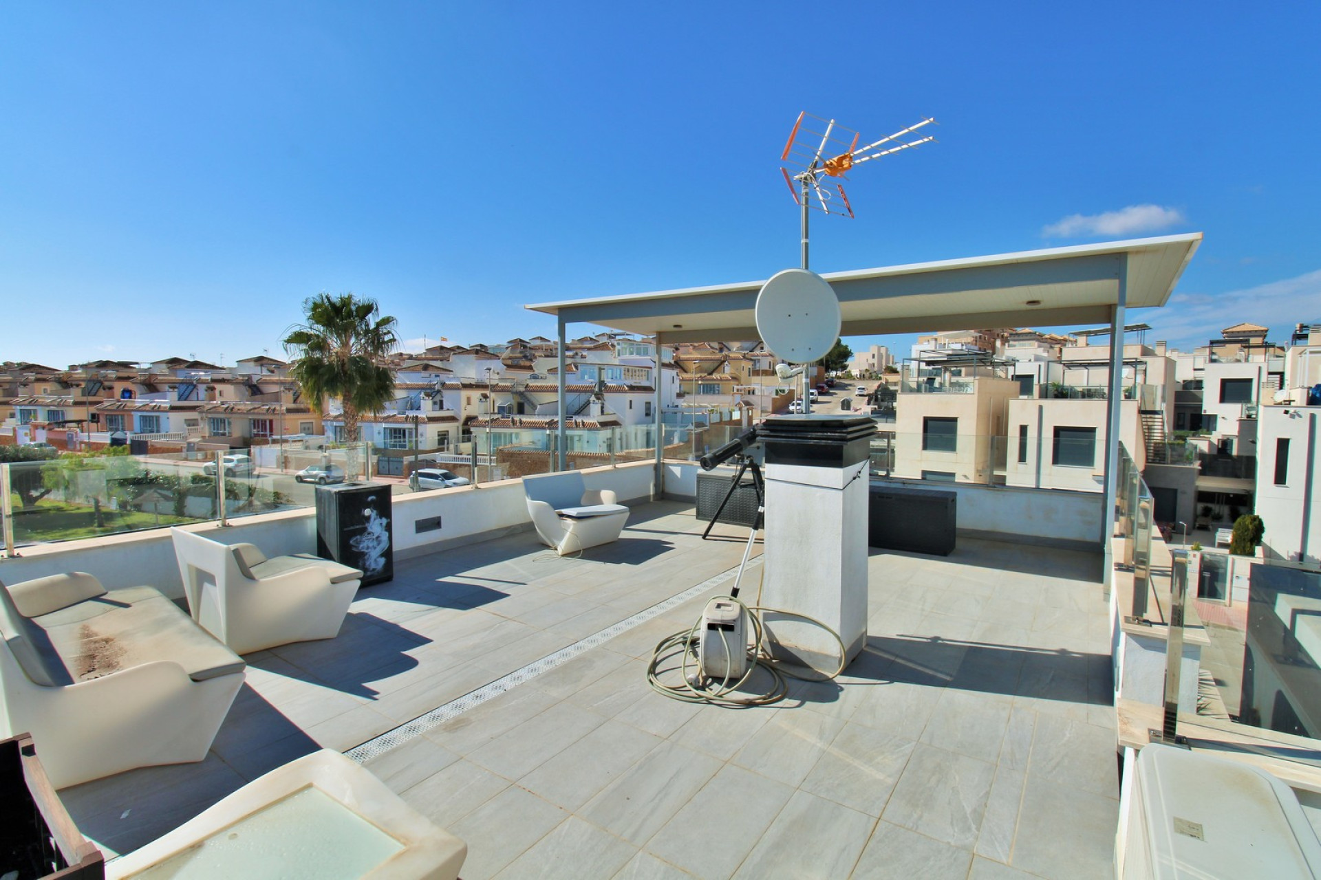 Resale - Villa - Villamartin