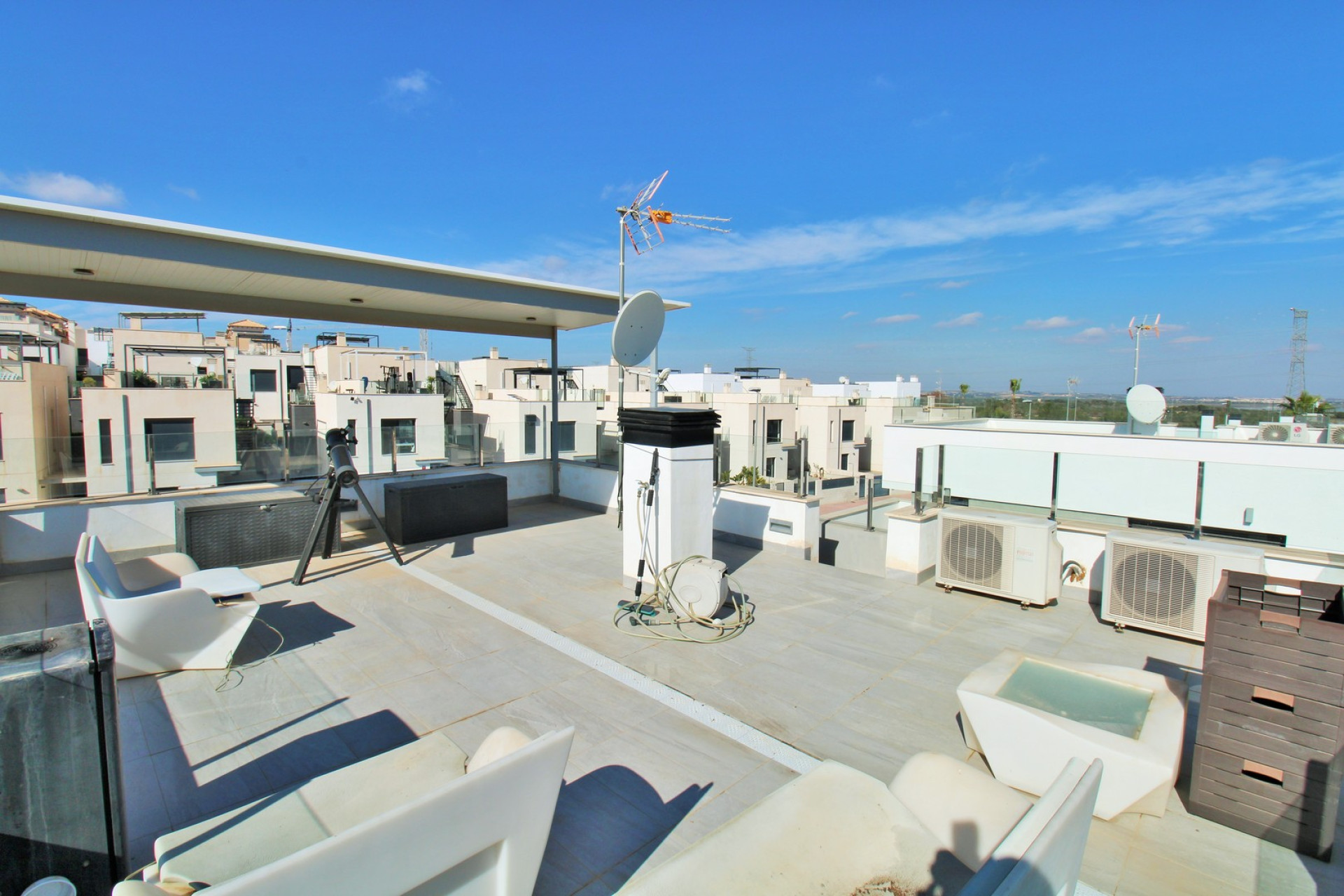 Resale - Villa - Villamartin