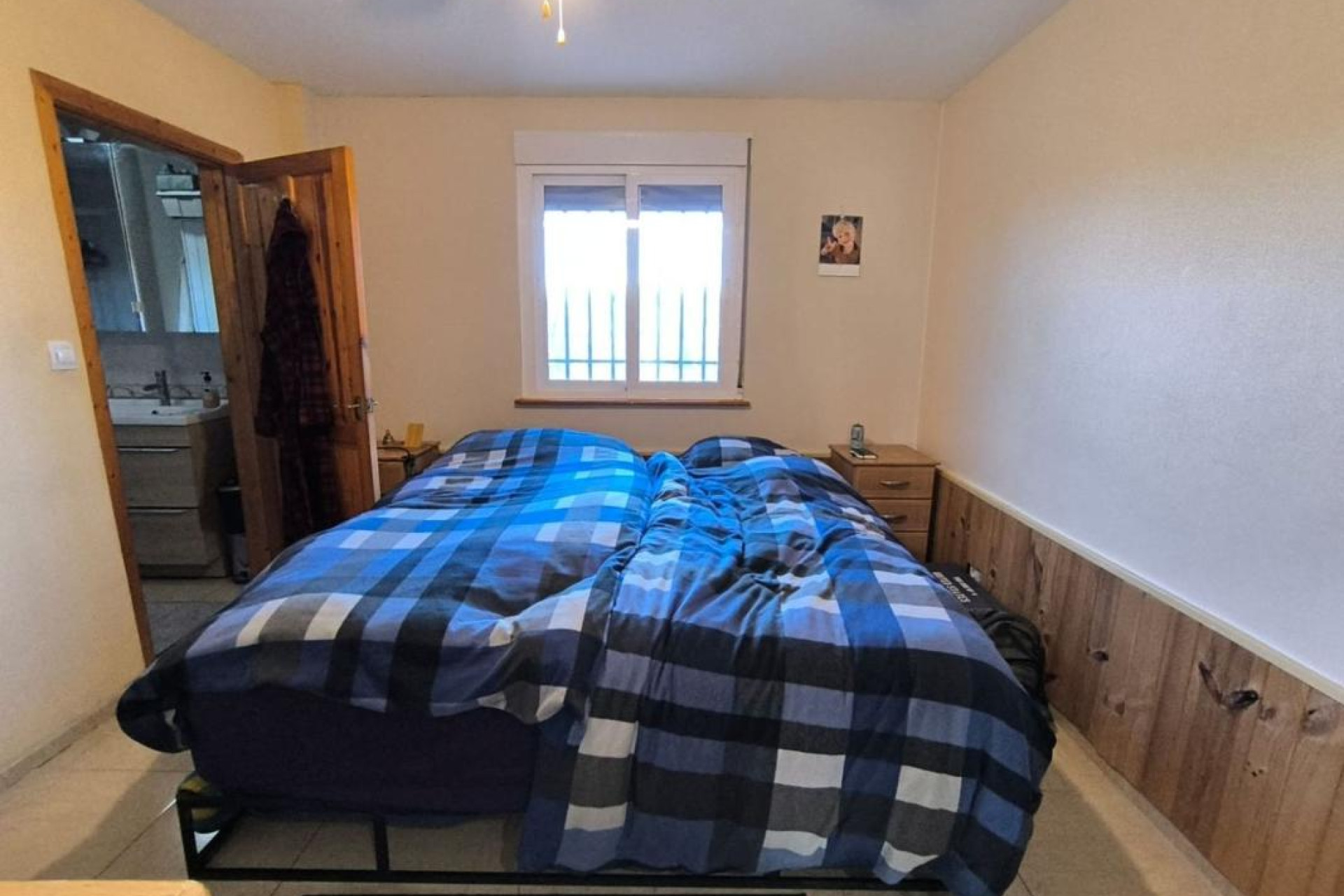 Resale - Villa - Villena