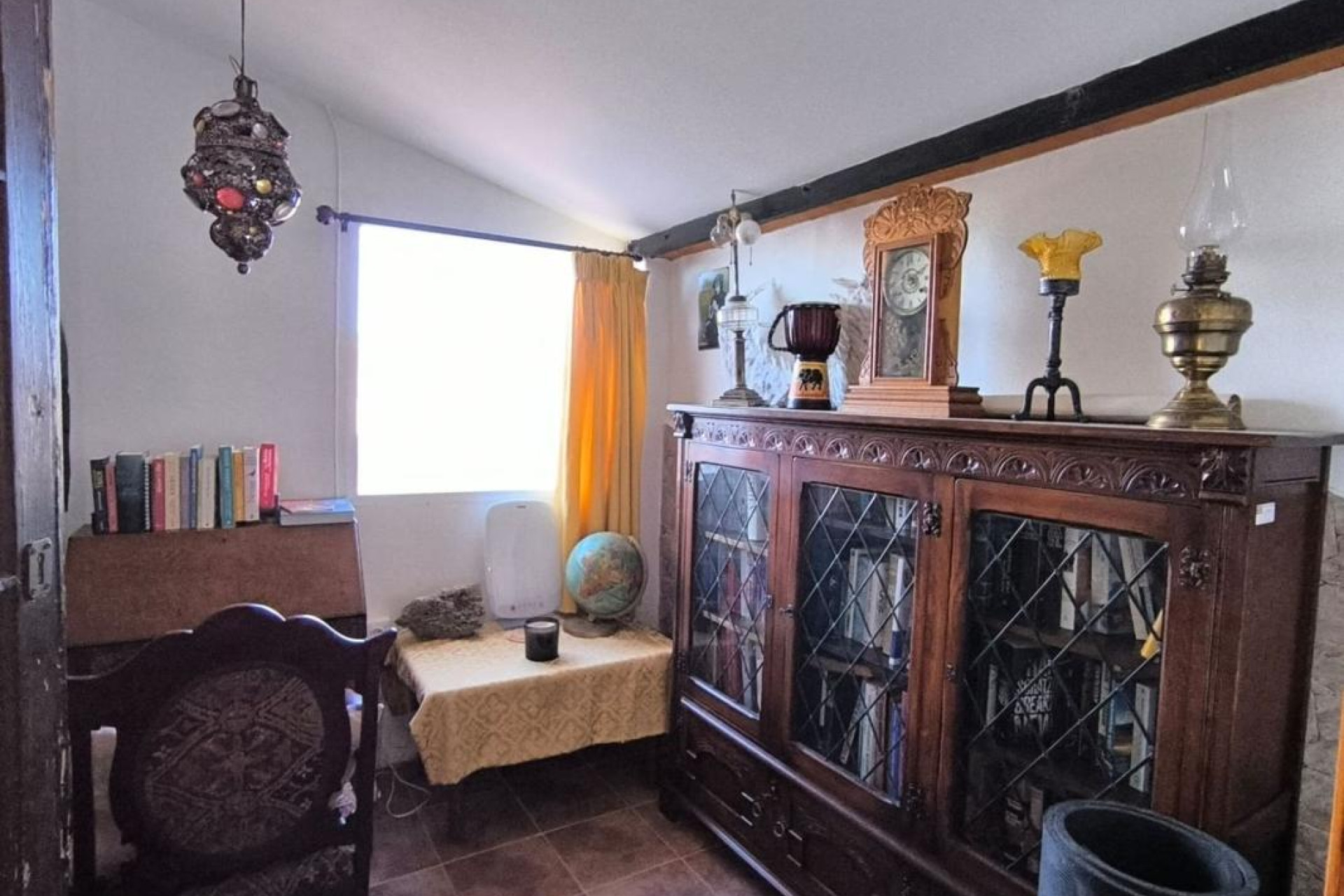Resale - Villa - Villena