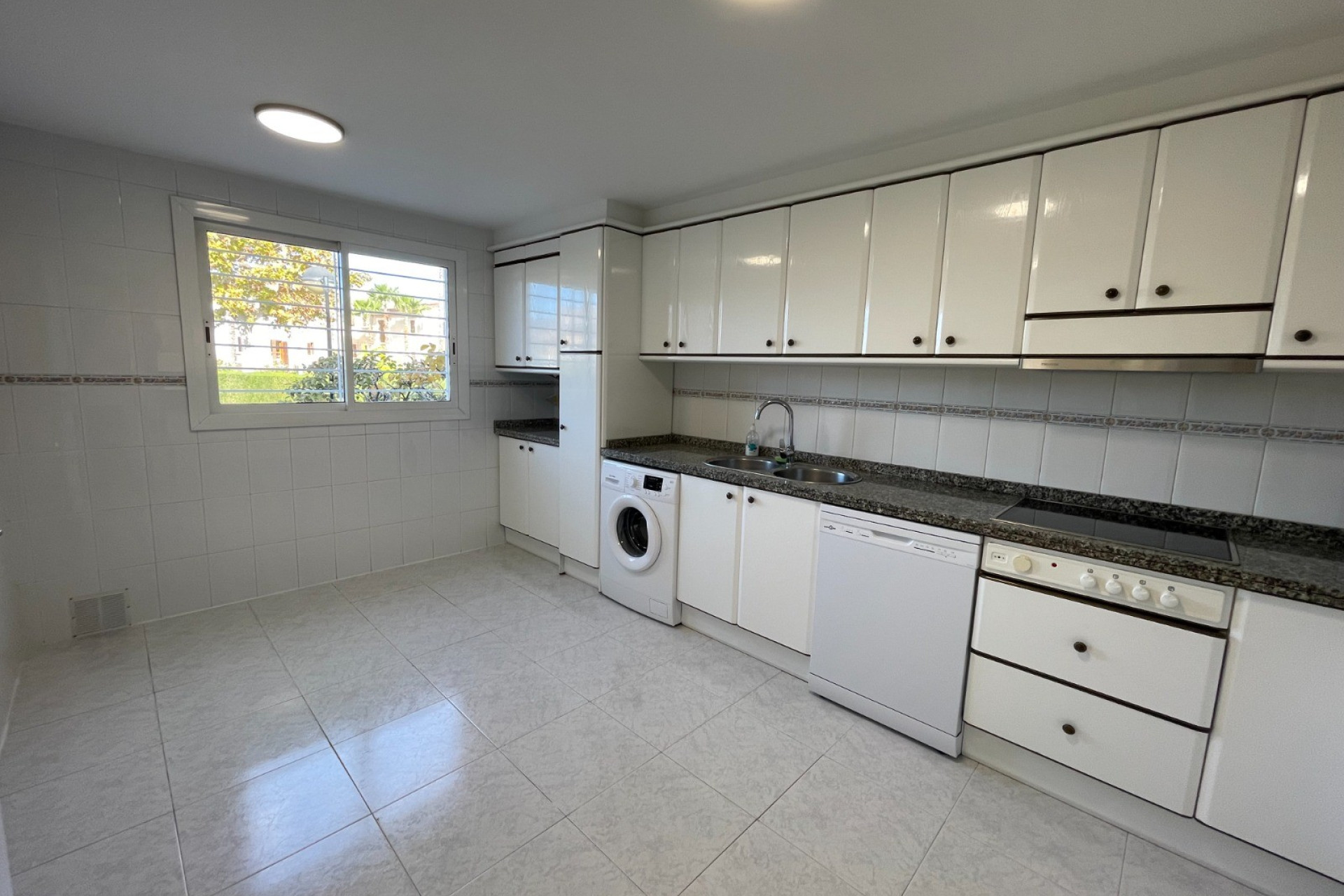 Reventa - Adosado - Albir - center