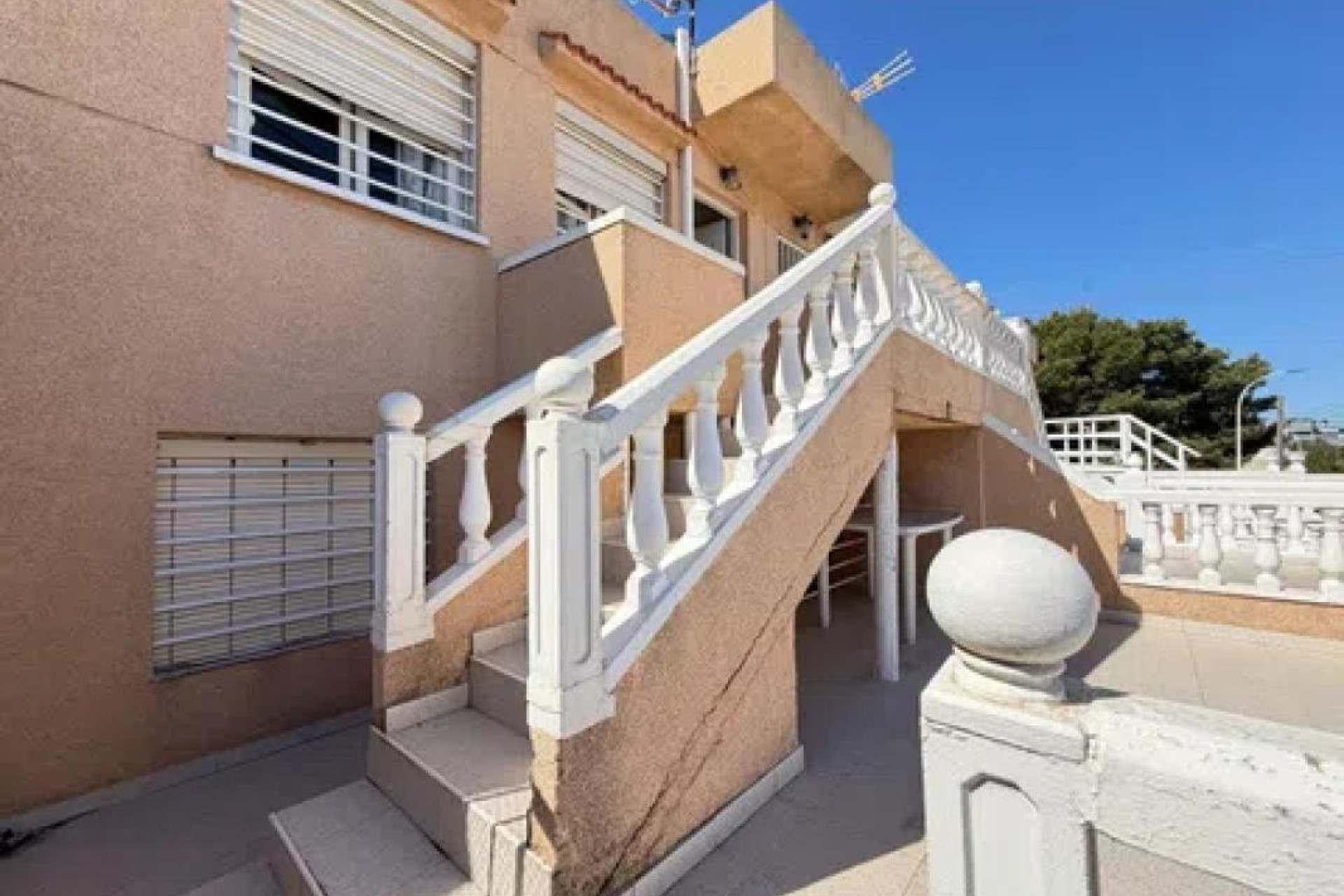 Reventa - Adosado - Gran alacant