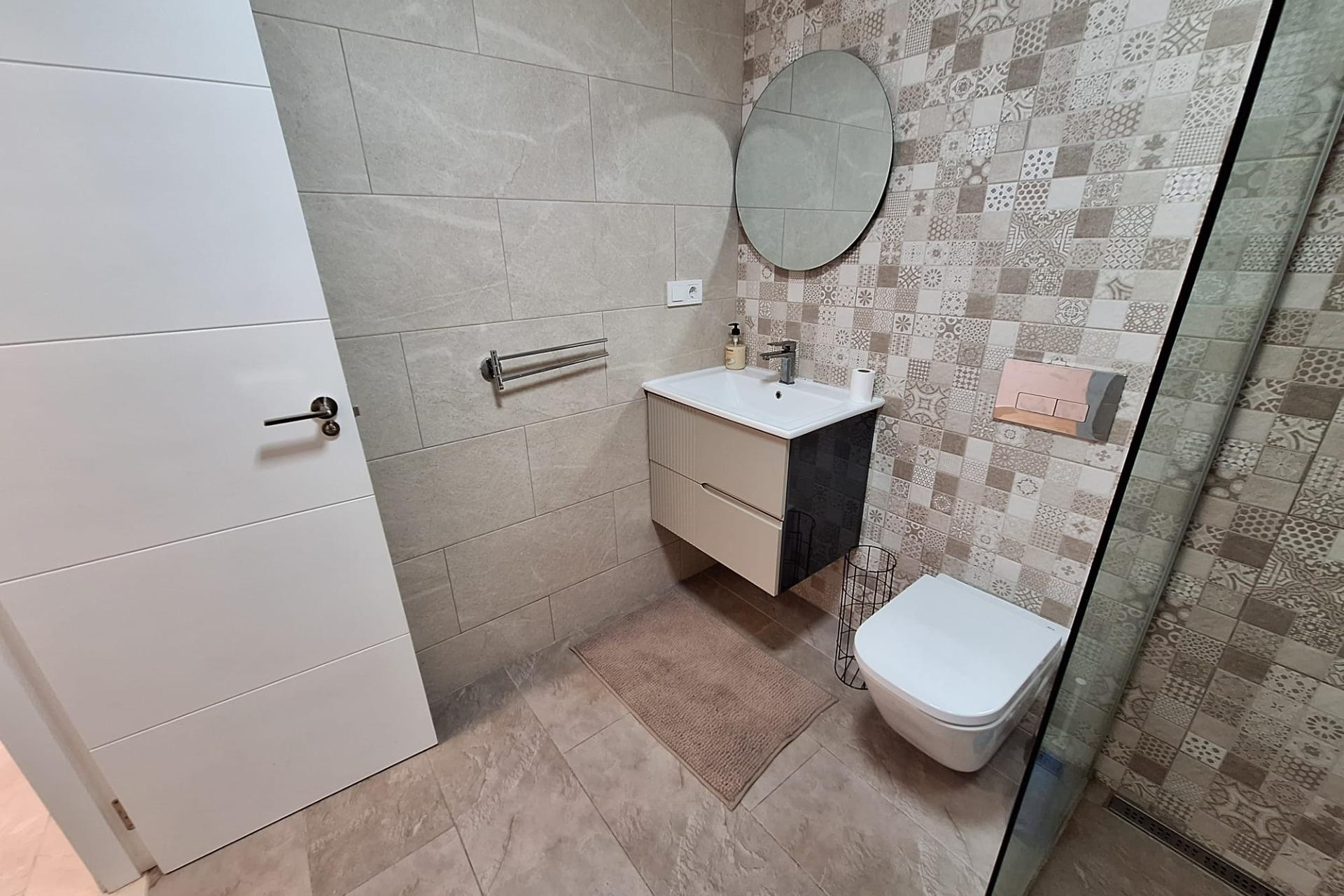 Reventa - Adosado - Torrevieja - Centro