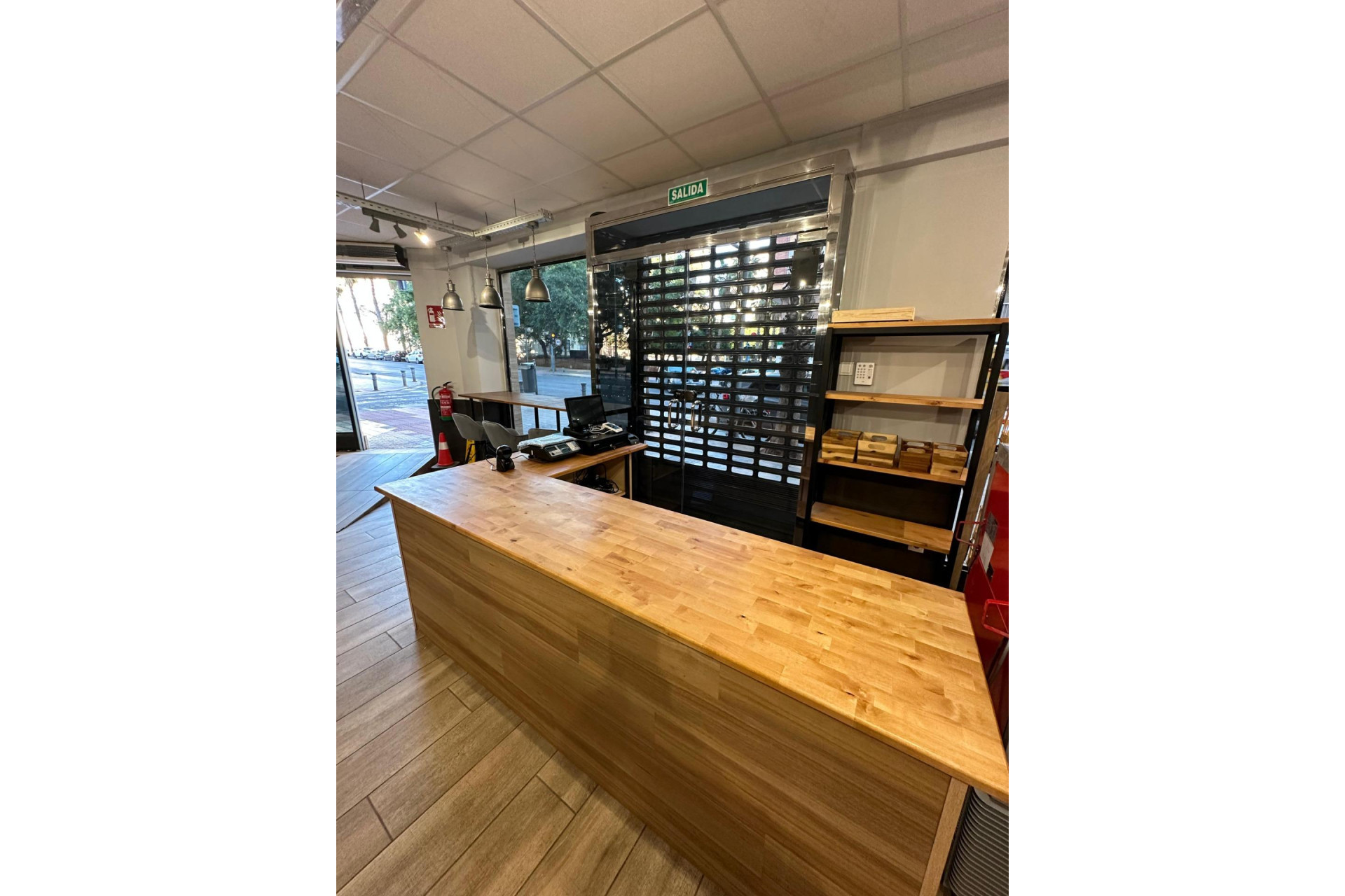 Reventa - Almacén - Alicante - Babel