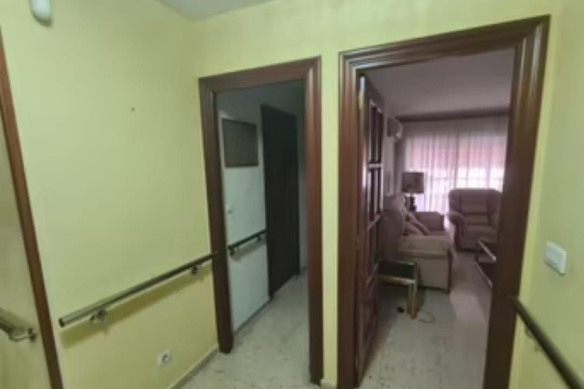 Reventa - Apartamento / piso - Alicante - Altozano