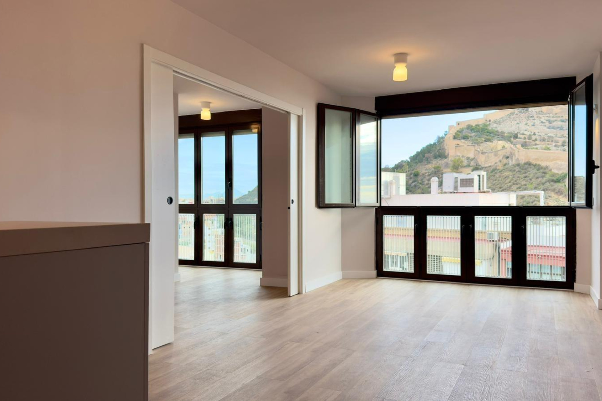 Reventa - Apartamento / piso - Alicante - Mercado