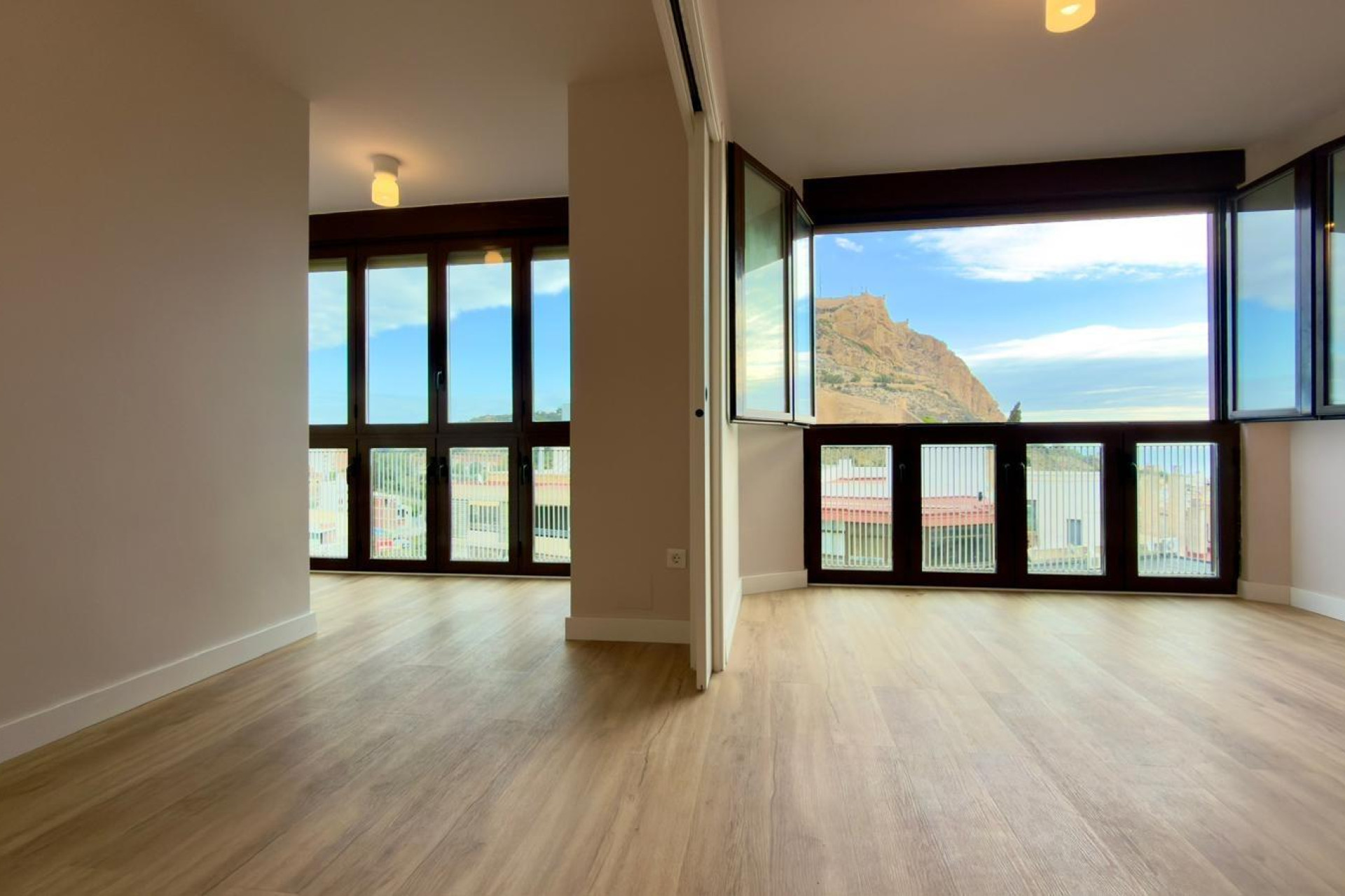 Reventa - Apartamento / piso - Alicante - Mercado