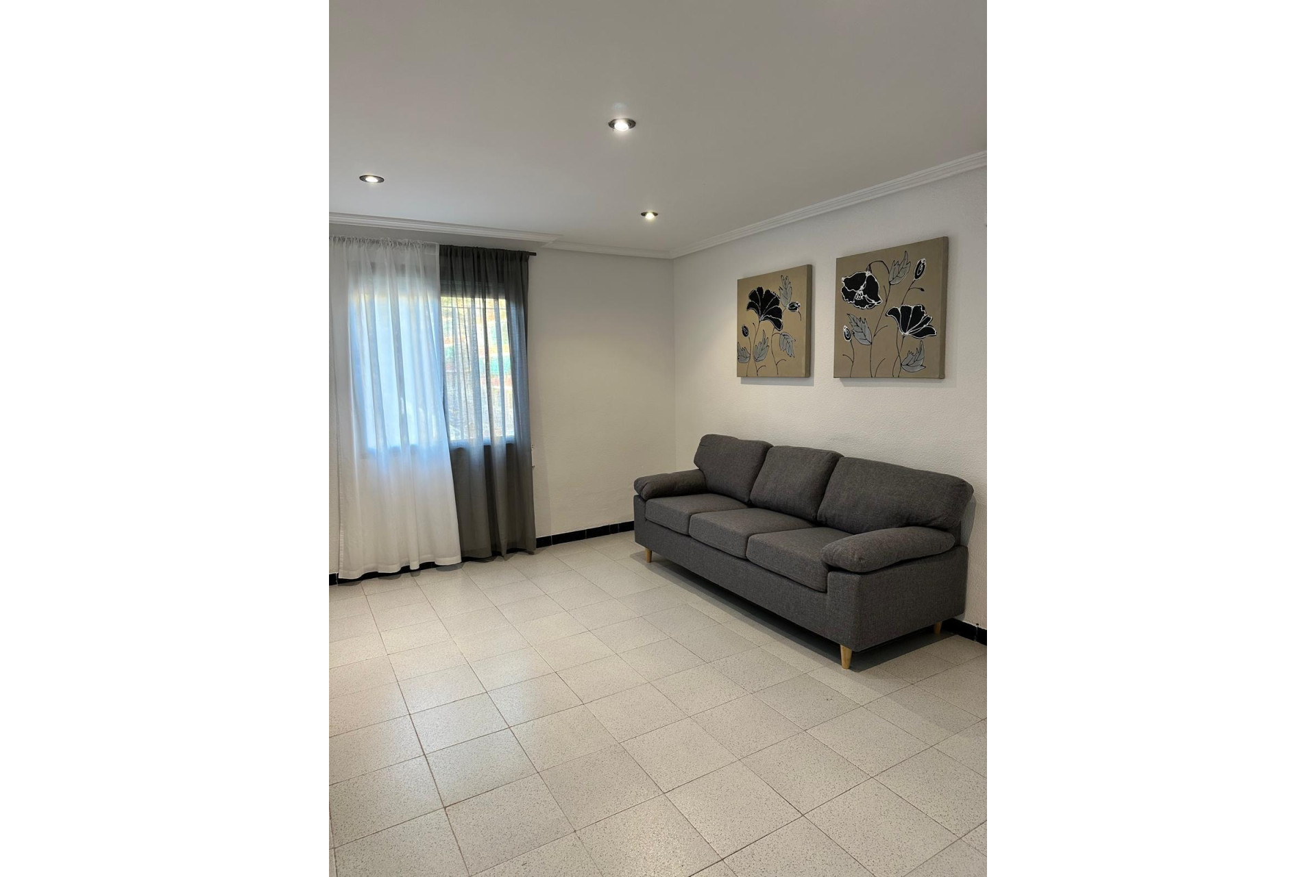 Reventa - Apartamento / piso - Alicante - Virgen del Remedio-Parque lo Morant