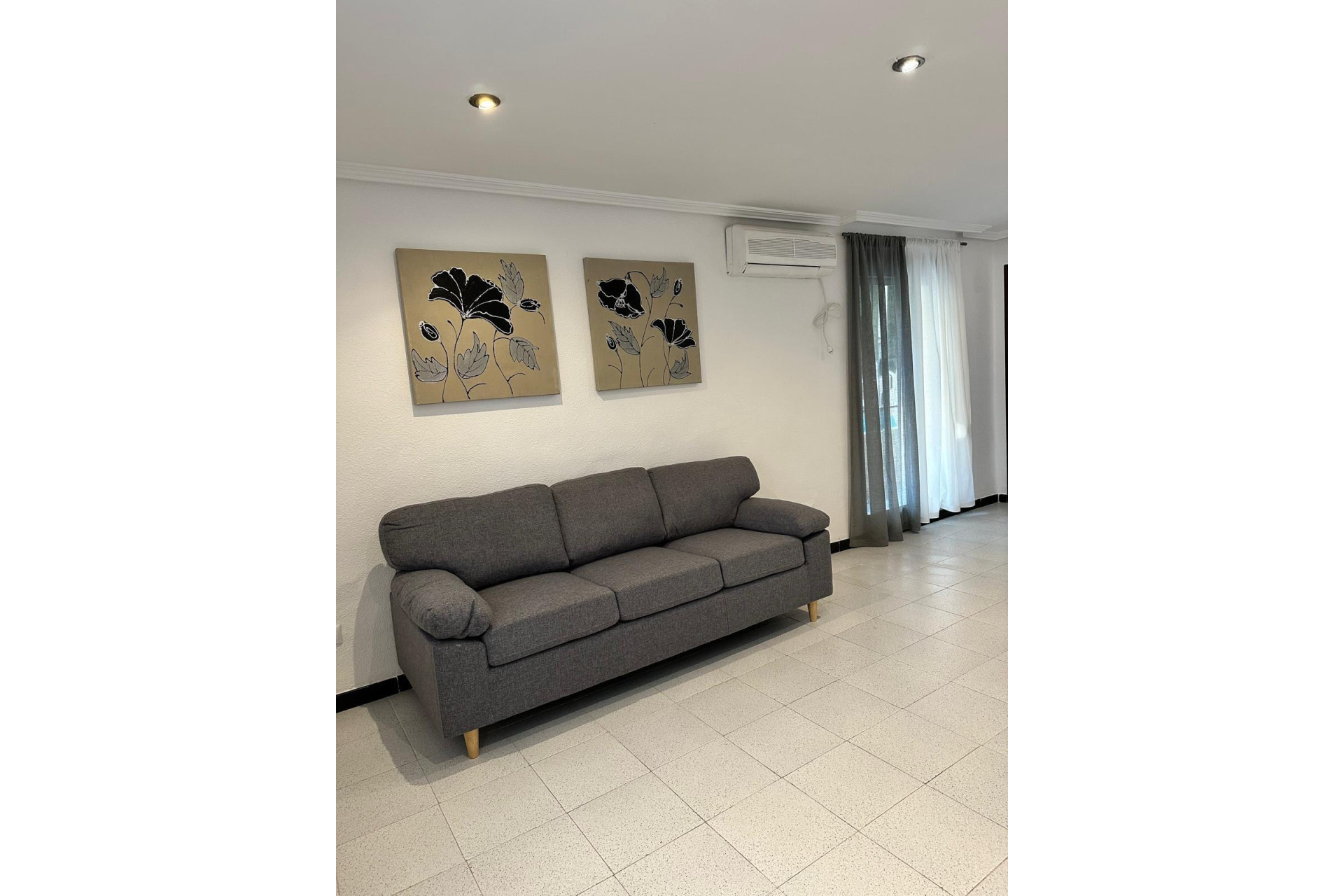 Reventa - Apartamento / piso - Alicante - Virgen del Remedio-Parque lo Morant