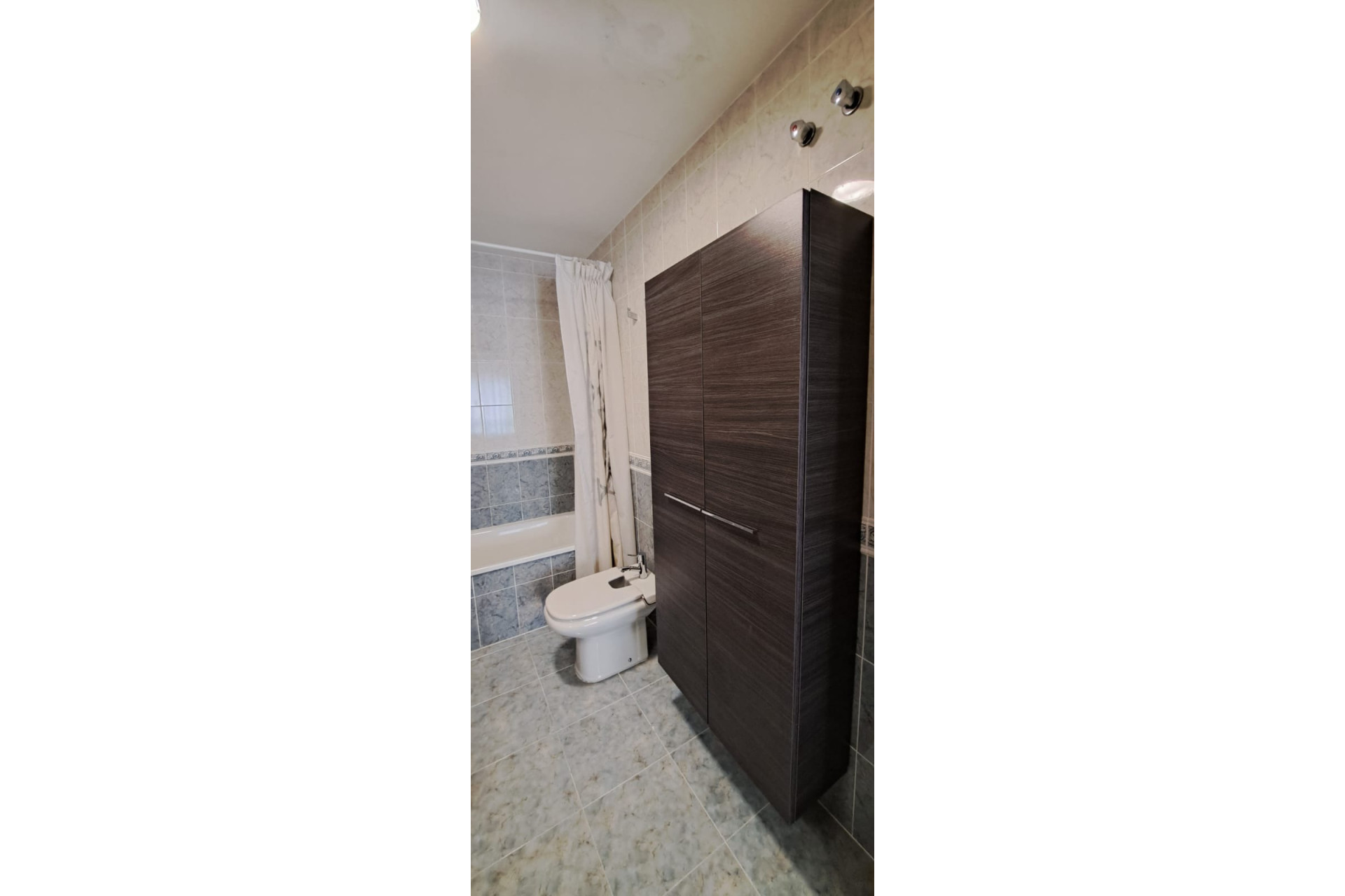 Reventa - Apartamento / piso - Gandia