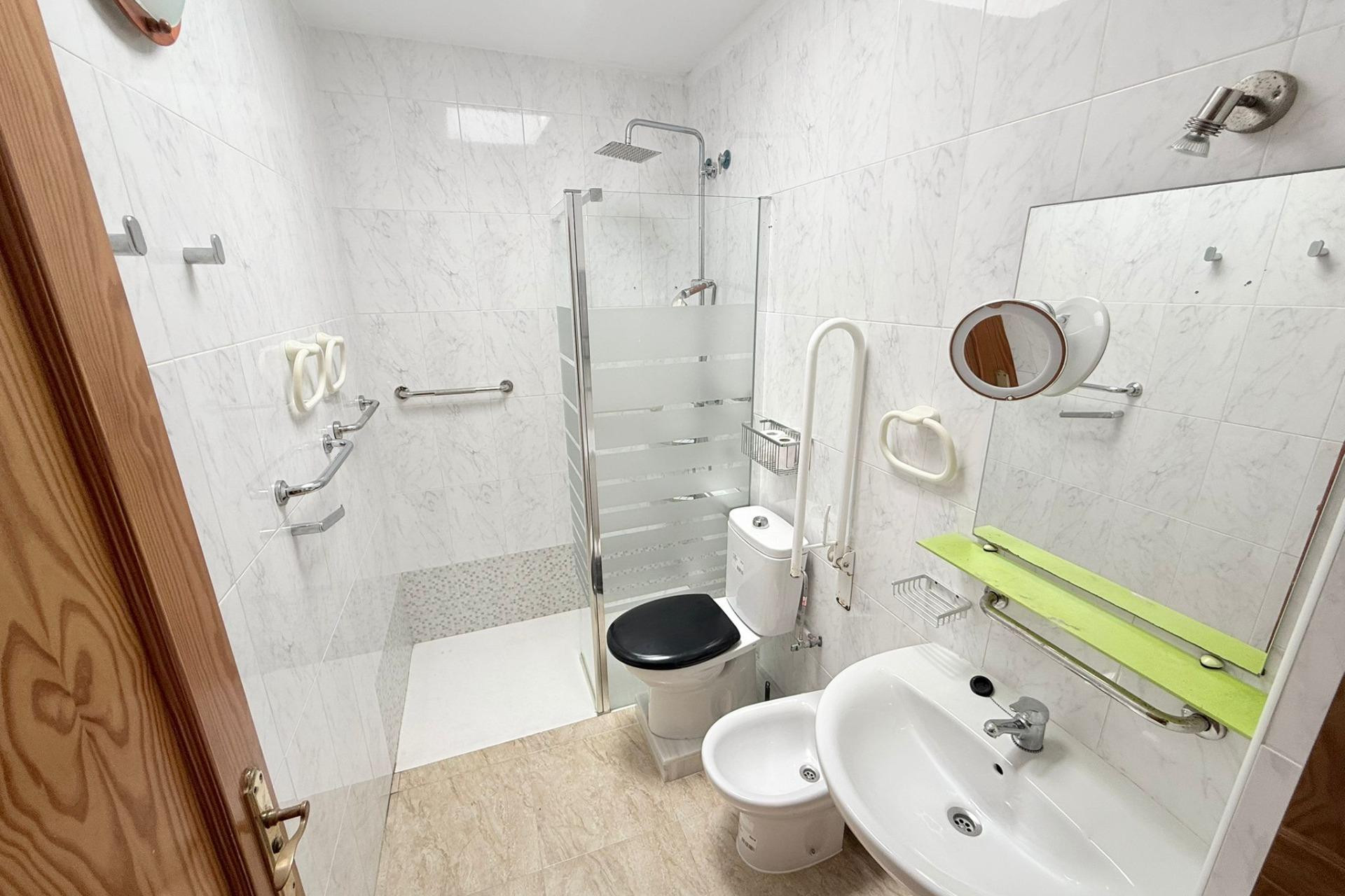 Reventa - Apartamento / piso - Guardamar del Segura - Guardamar Playa-Centro