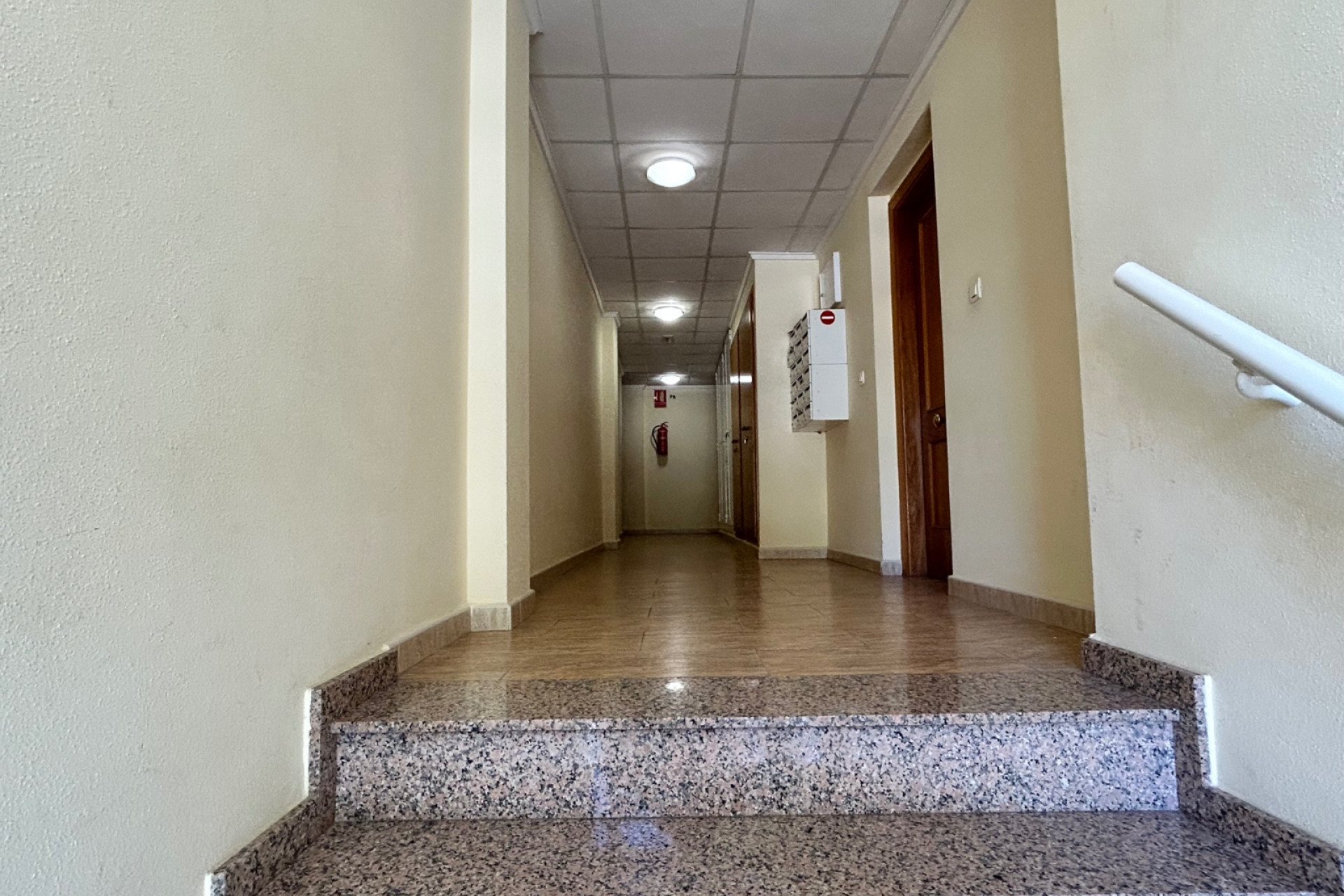 Reventa - Apartamento / piso - Jacarilla - pueblo