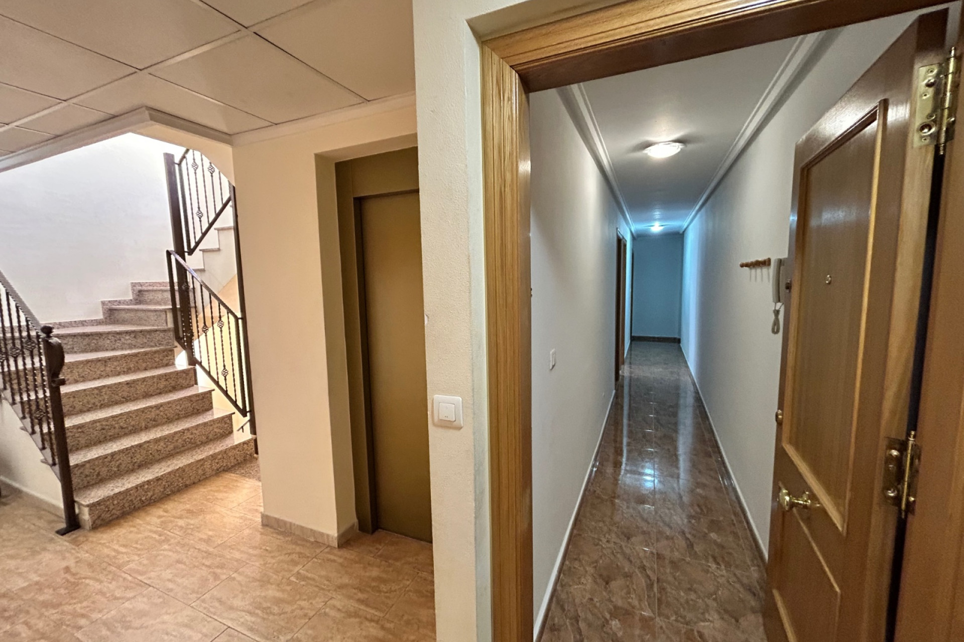 Reventa - Apartamento / piso - Jacarilla - pueblo
