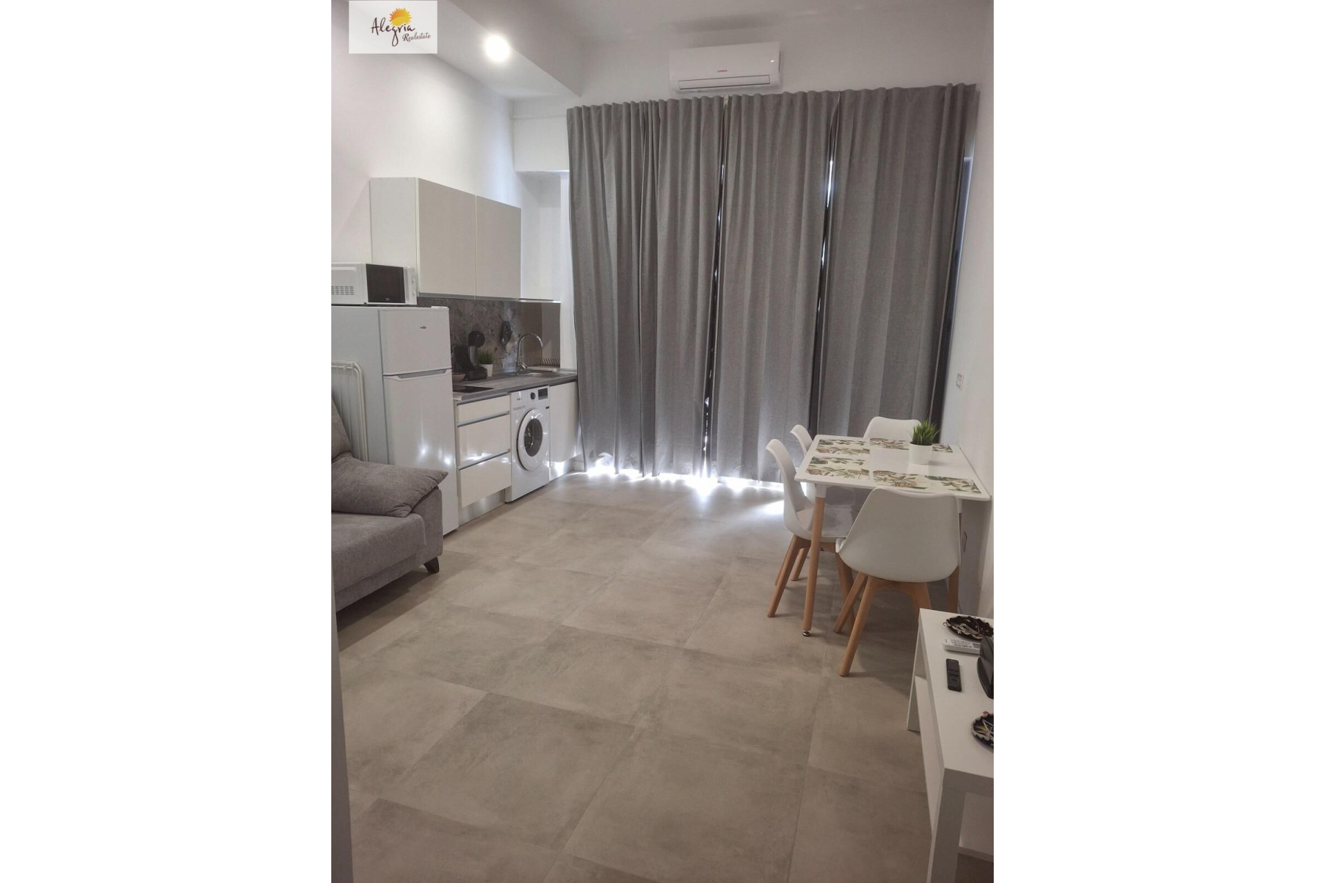 Reventa - Apartamento / piso - La Pobla de Farnals - Residencial stand park