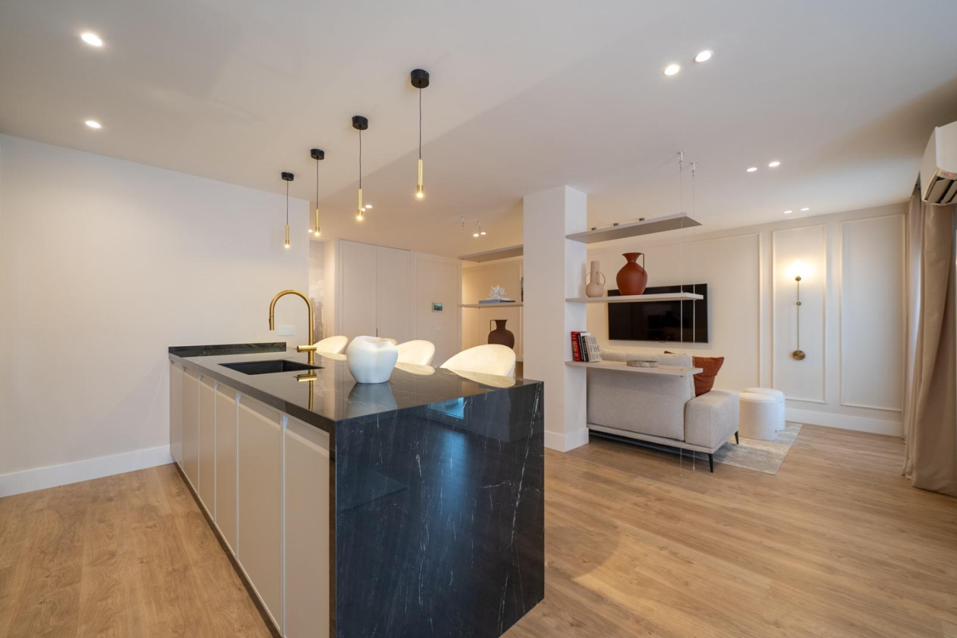 Reventa - Apartamento / piso - Madrid - Castellana