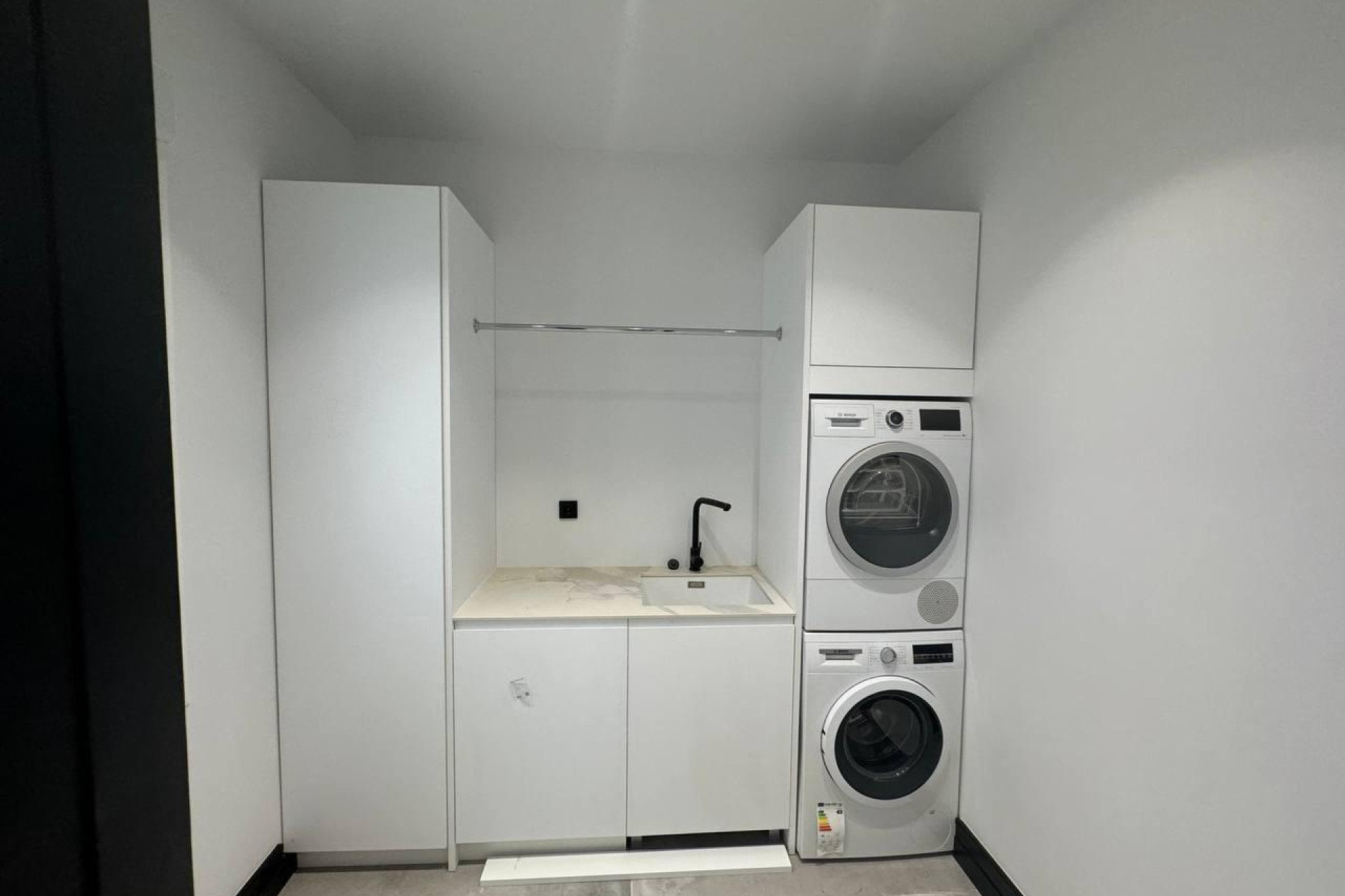 Reventa - Apartamento / piso - Madrid - Lista