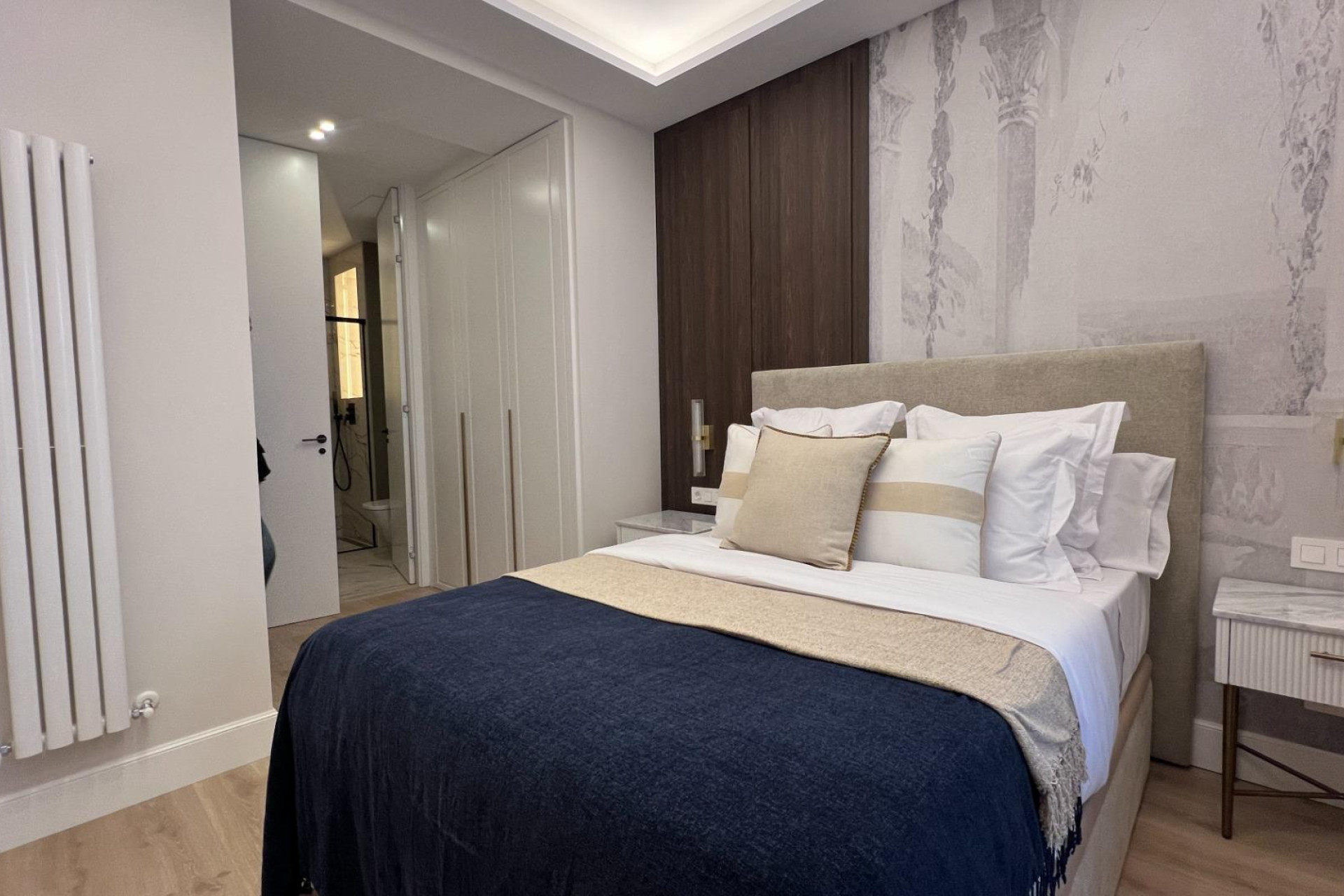 Reventa - Apartamento / piso - Madrid - Lista