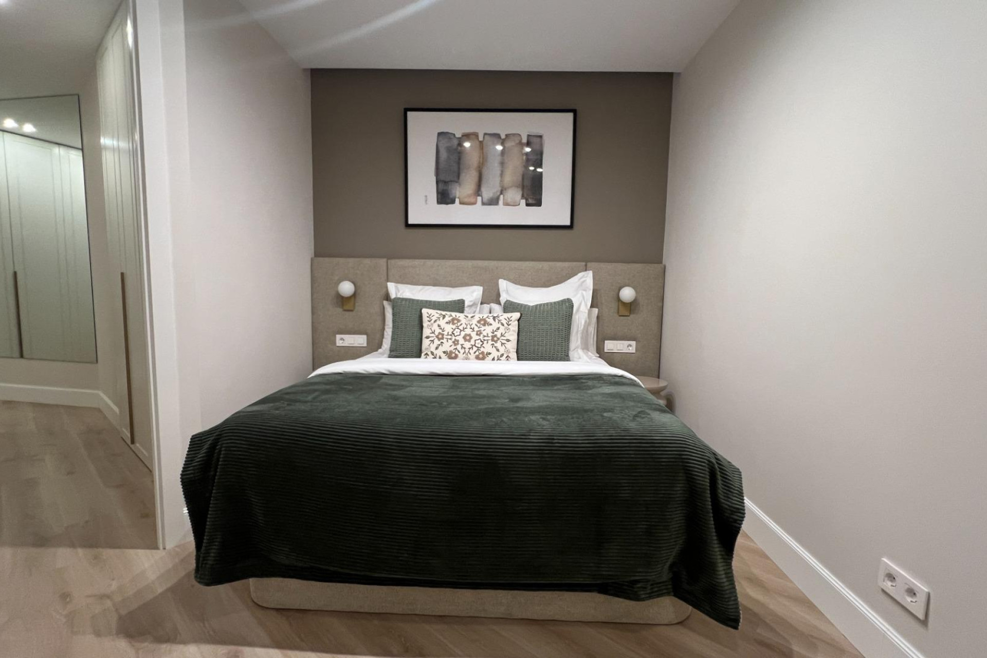 Reventa - Apartamento / piso - Madrid - Lista