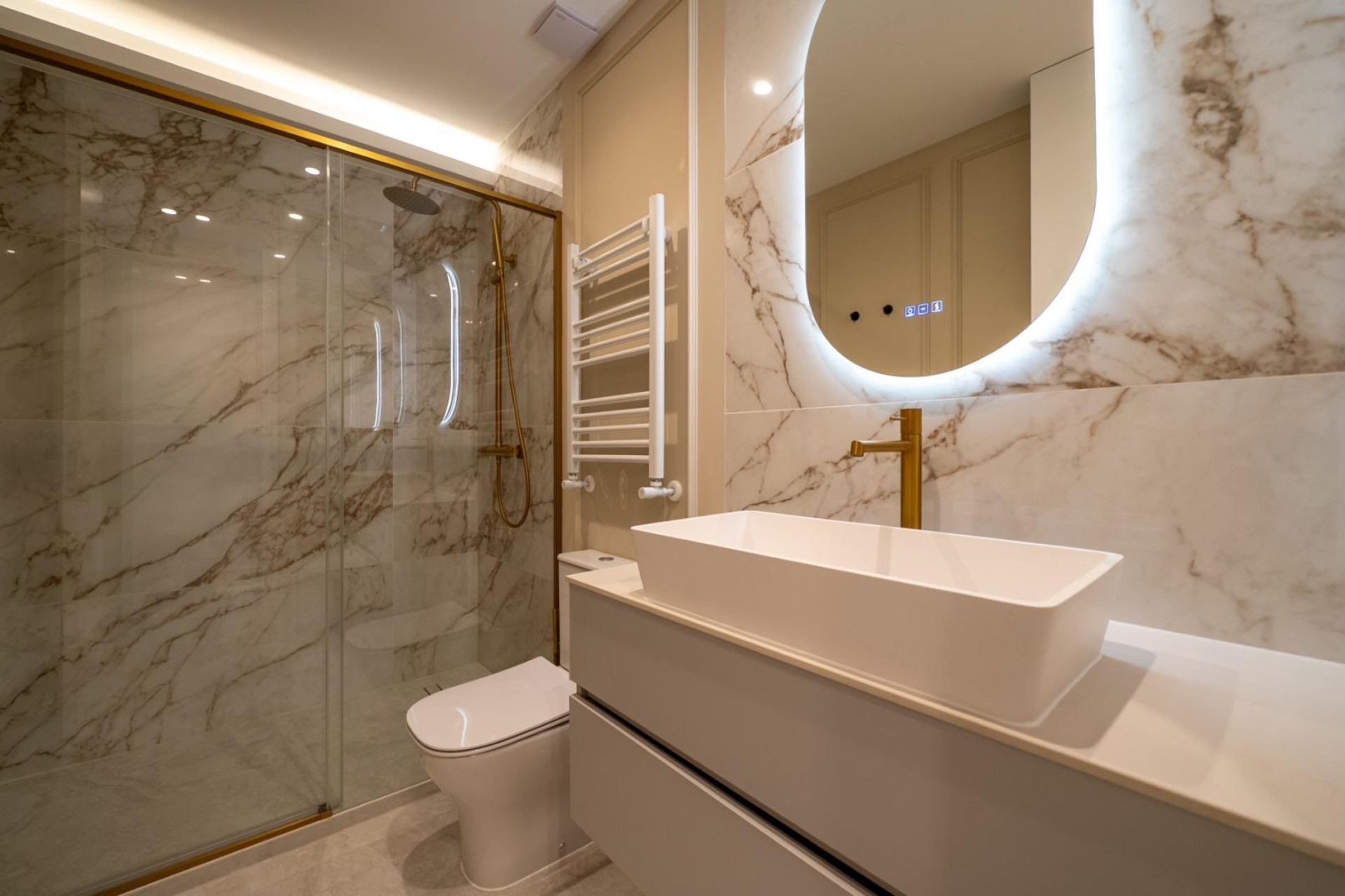 Reventa - Apartamento / piso - Madrid - Lista