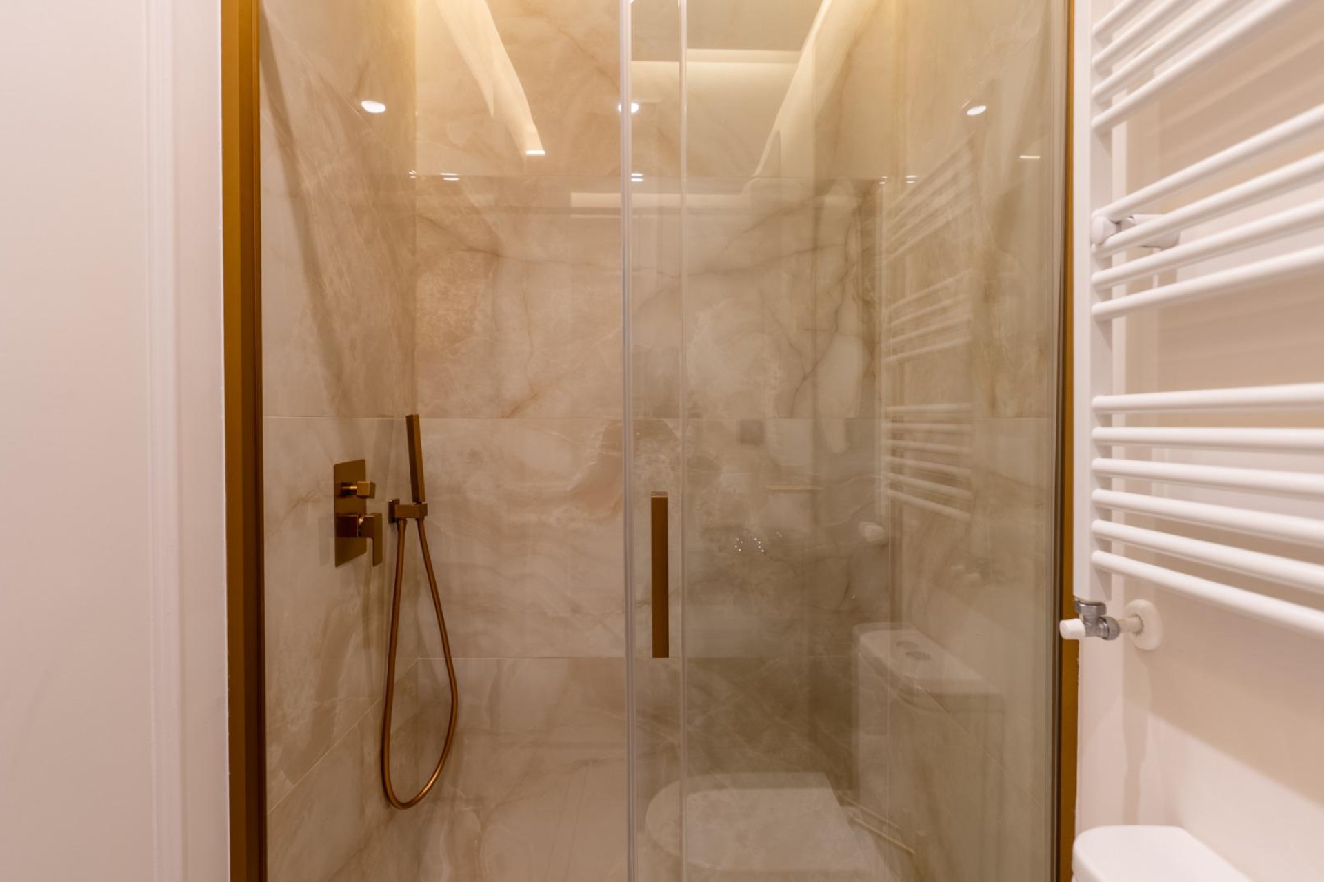 Reventa - Apartamento / piso - Madrid - Malasaña-Universidad