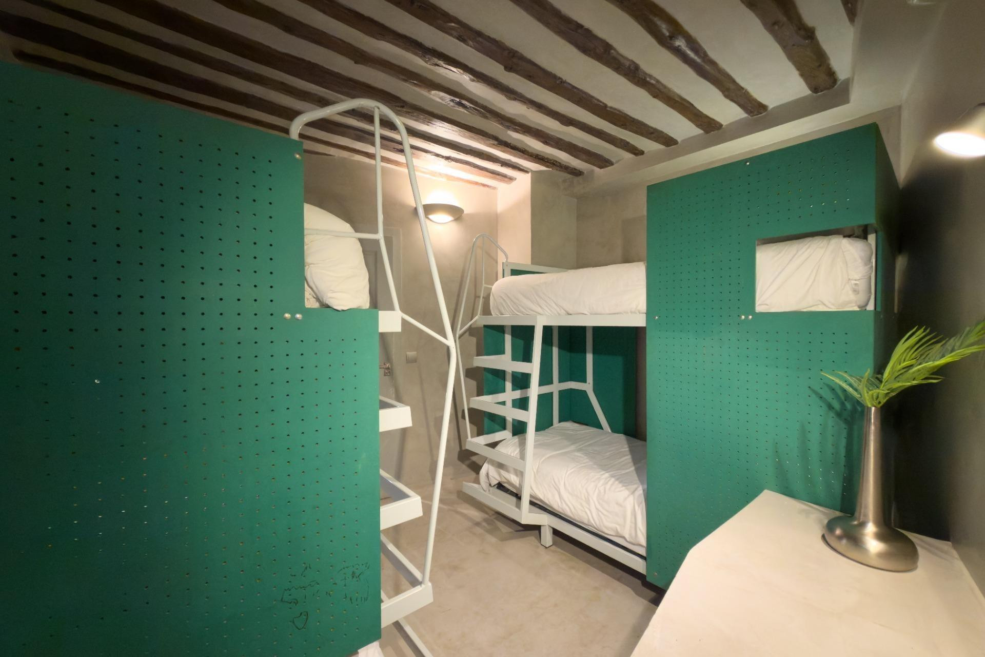 Reventa - Apartamento / piso - Madrid - Malasaña