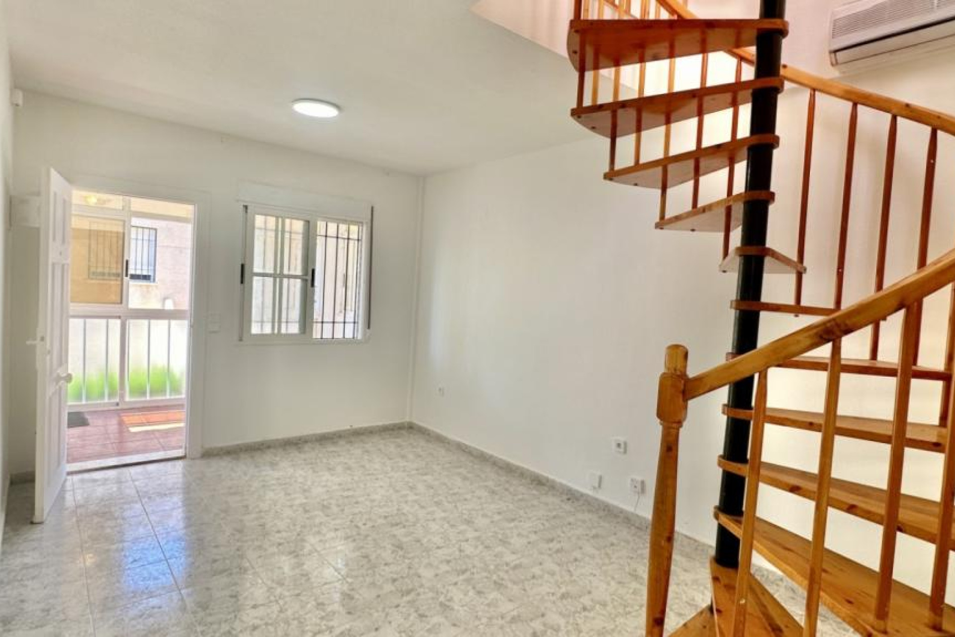 Reventa - Apartamento / piso - Orihuela