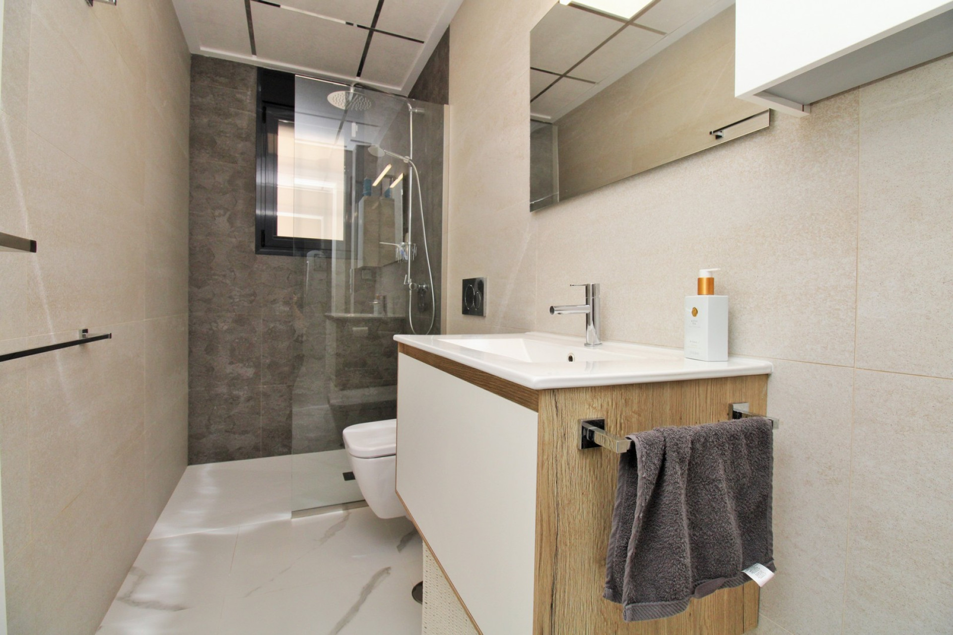 Reventa - Apartamento / piso - San Miguel de Salinas