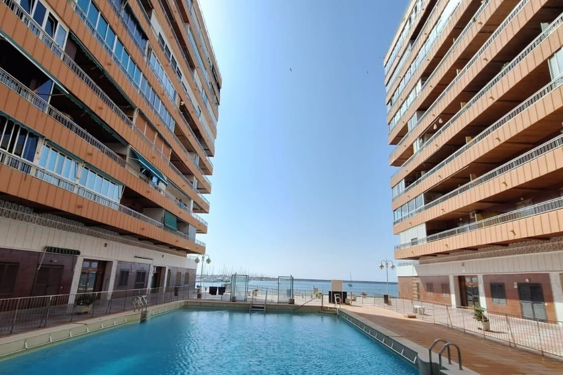 Reventa - Apartamento / piso - Torrevieja - Acequion