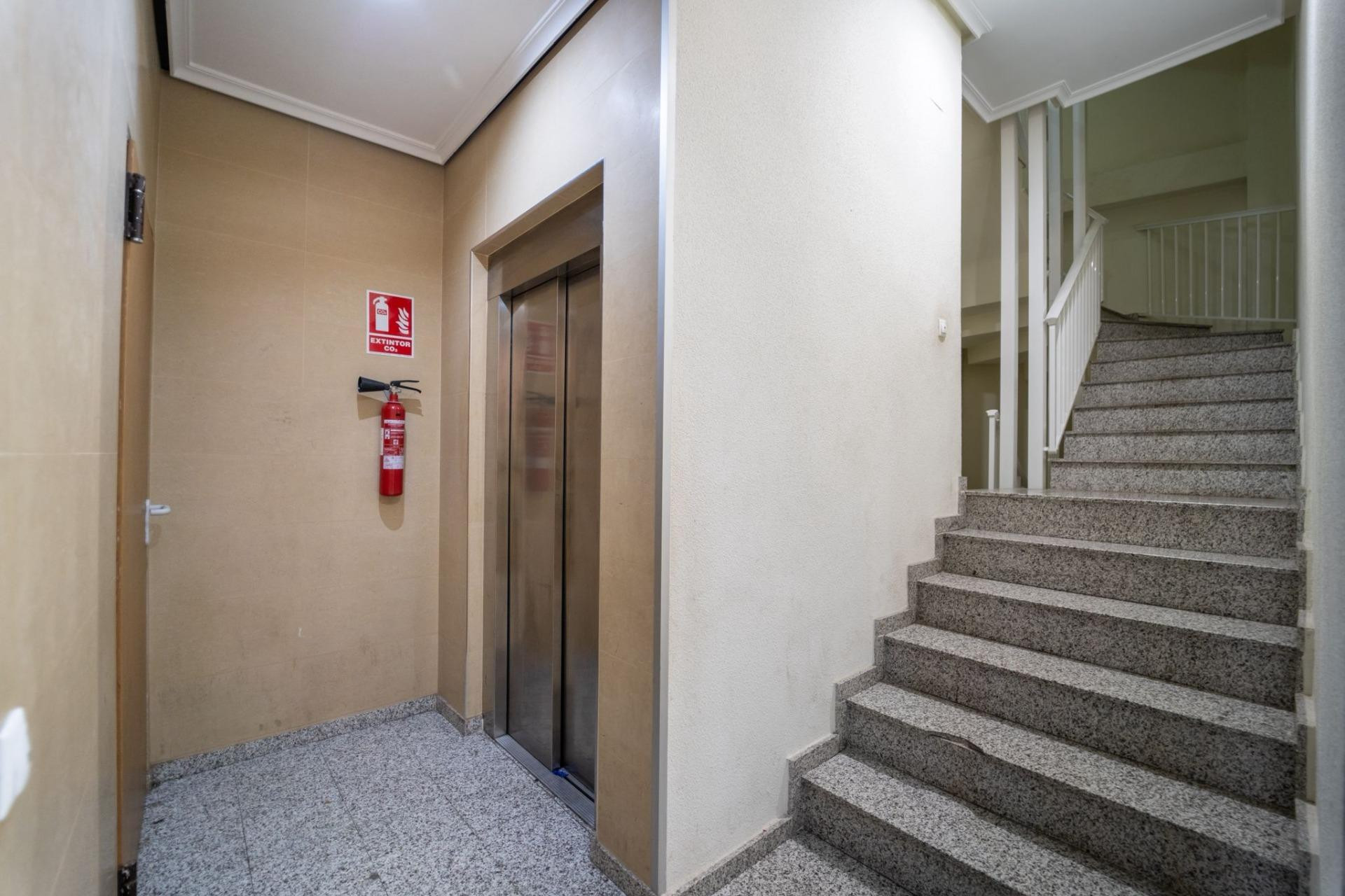 Reventa - Apartamento / piso - Torrevieja - Acequion