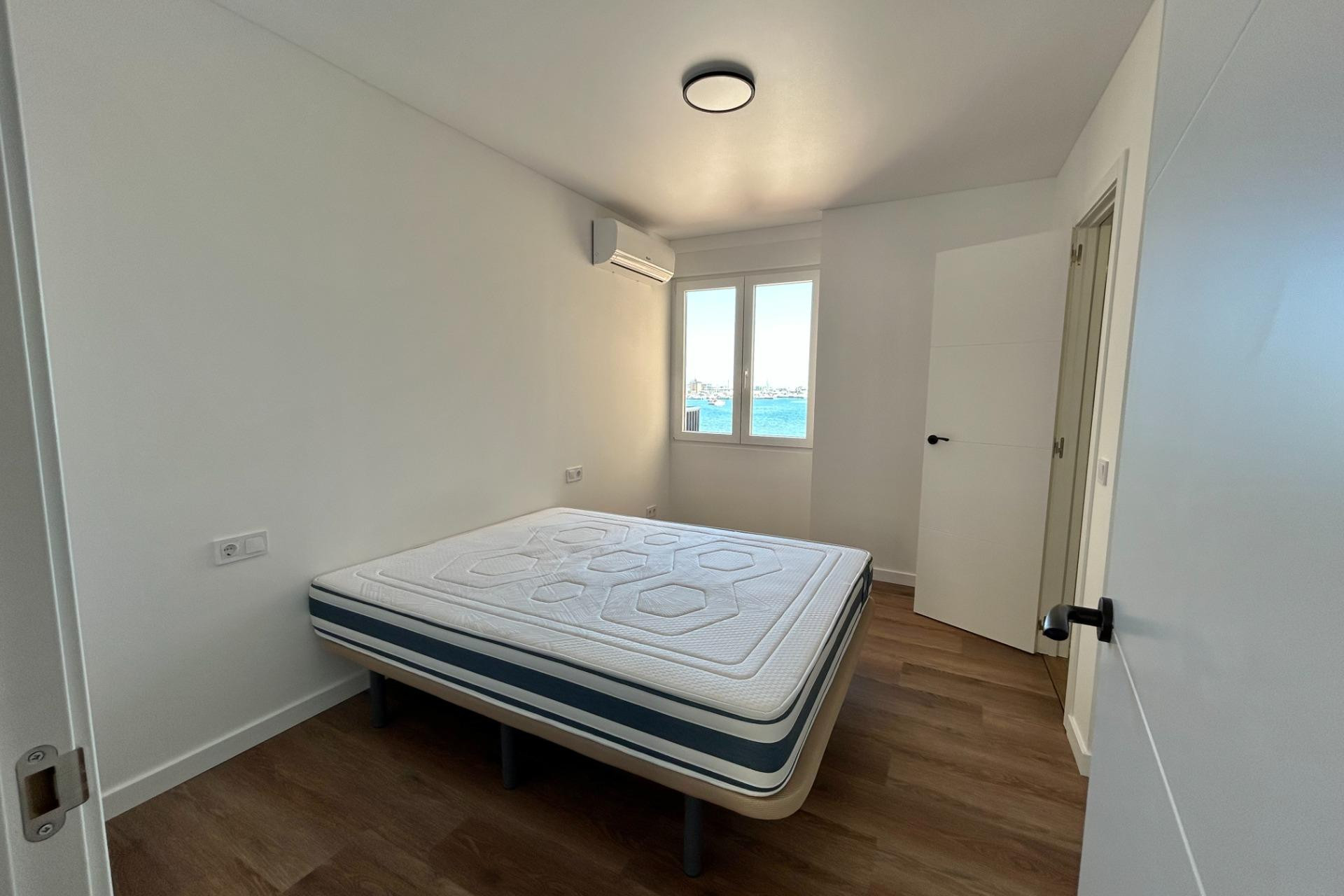 Reventa - Apartamento / piso - Torrevieja - Acequion