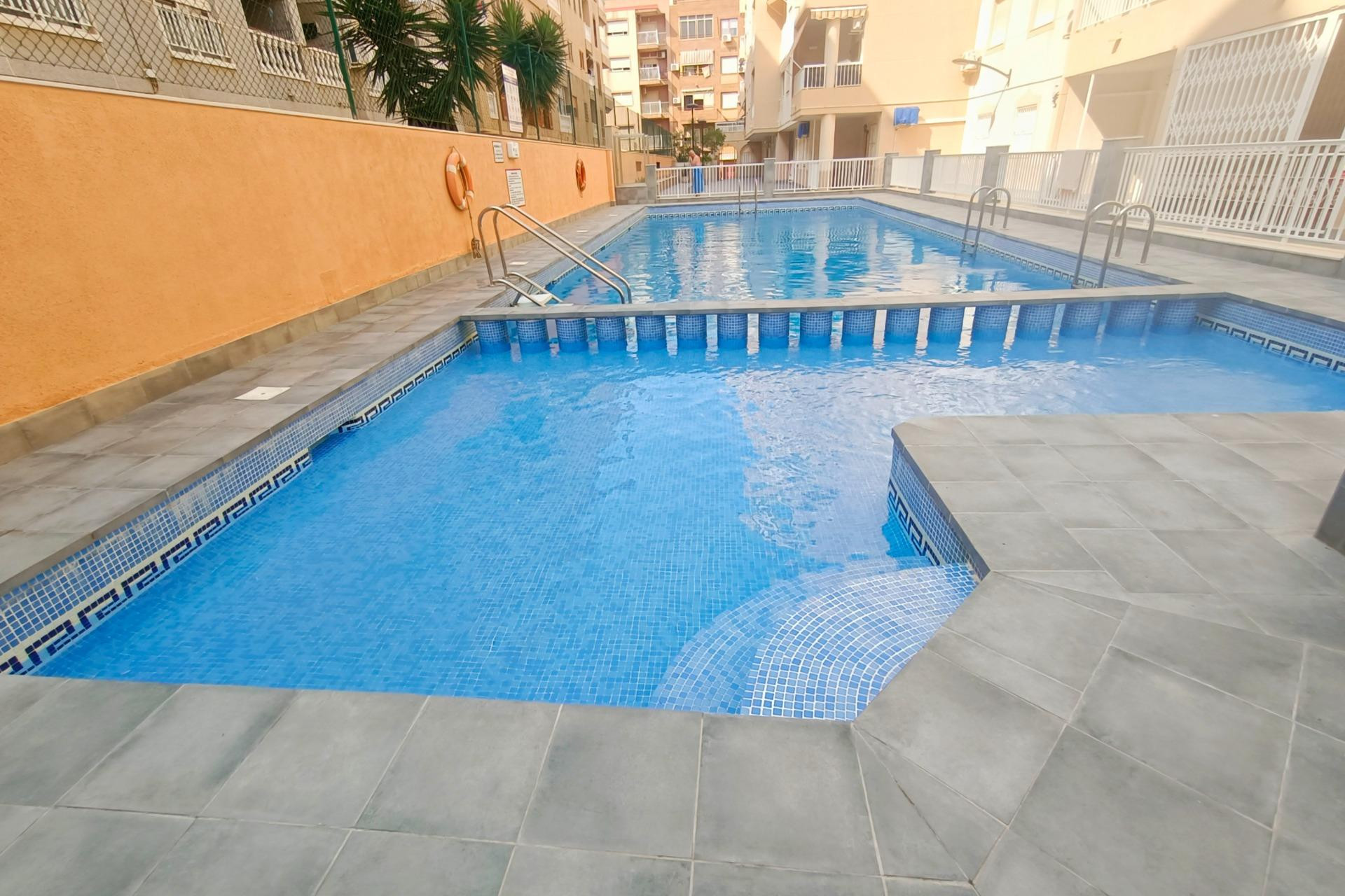 Reventa - Apartamento / piso - Torrevieja - Acequion