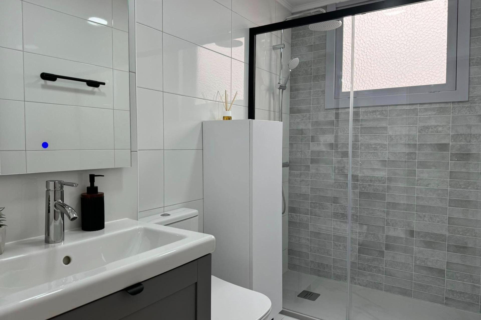 Reventa - Apartamento / piso - Torrevieja - Acequion