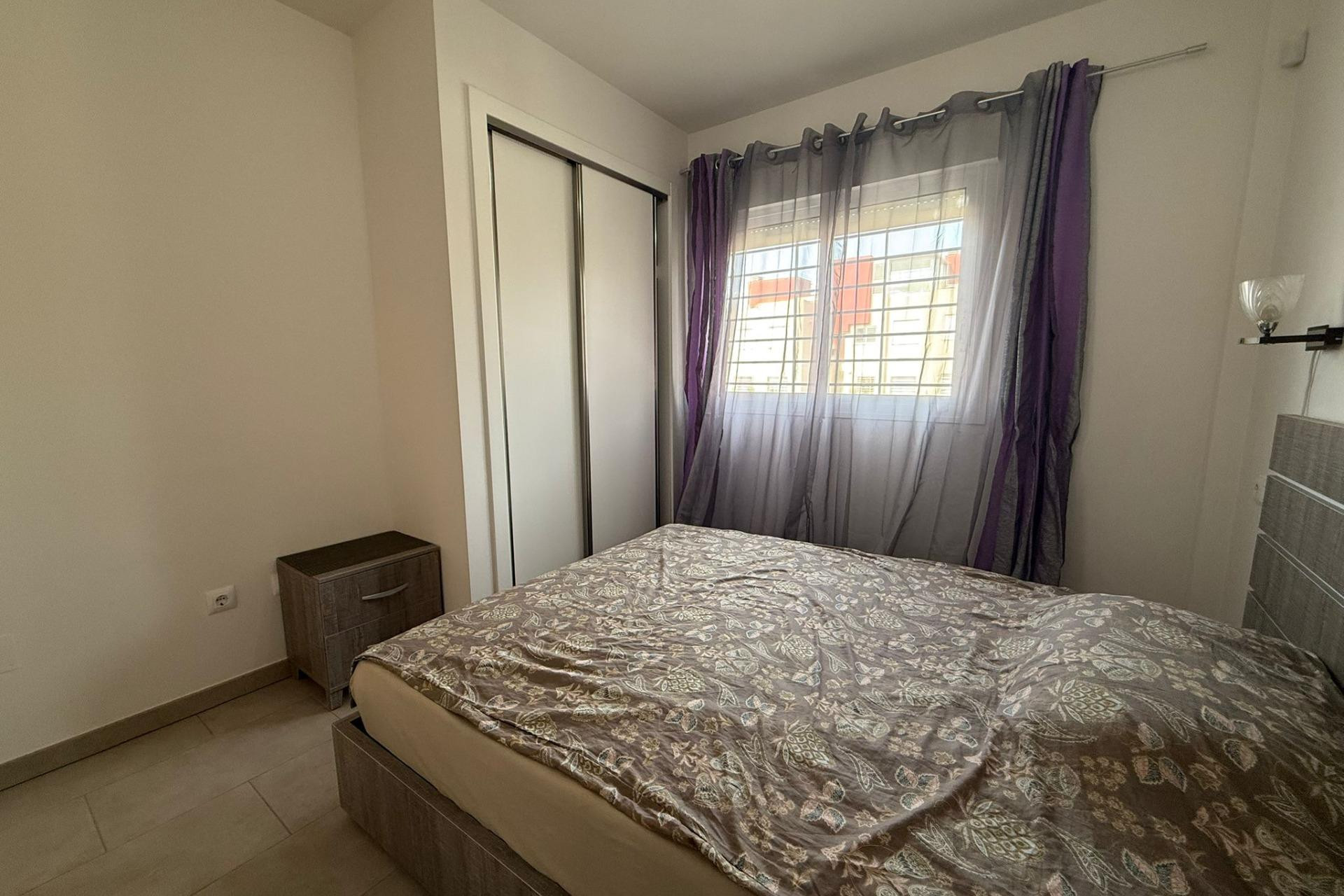 Reventa - Apartamento / piso - Torrevieja - Aguas Nuevas