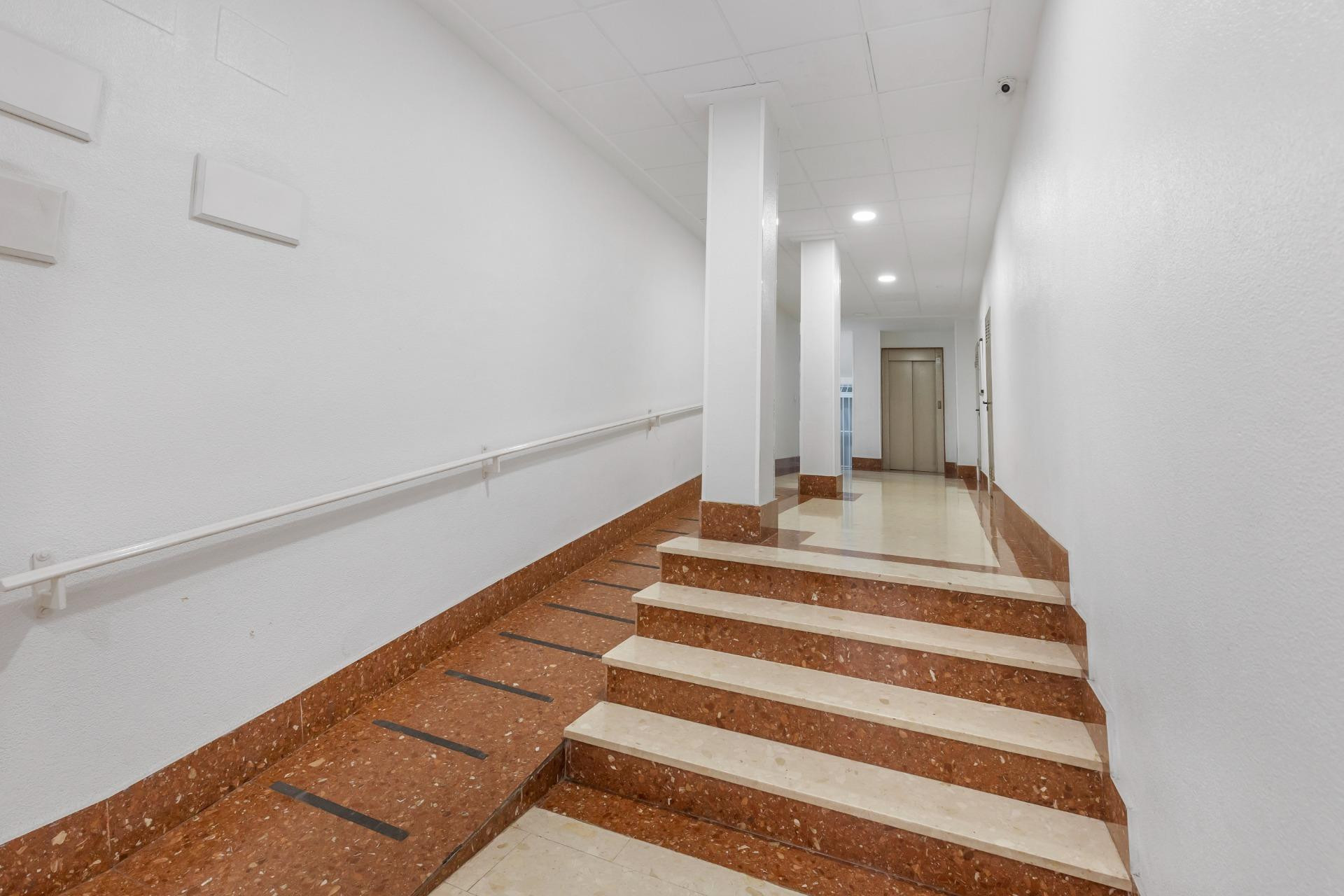 Reventa - Apartamento / piso - Torrevieja - Centro - Muelle Pesquero