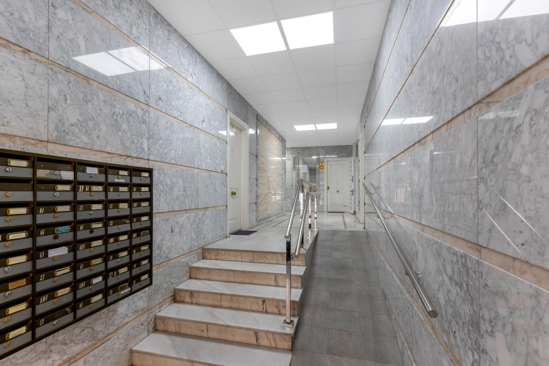 Reventa - Apartamento / piso - Torrevieja - Centro - Muelle Pesquero