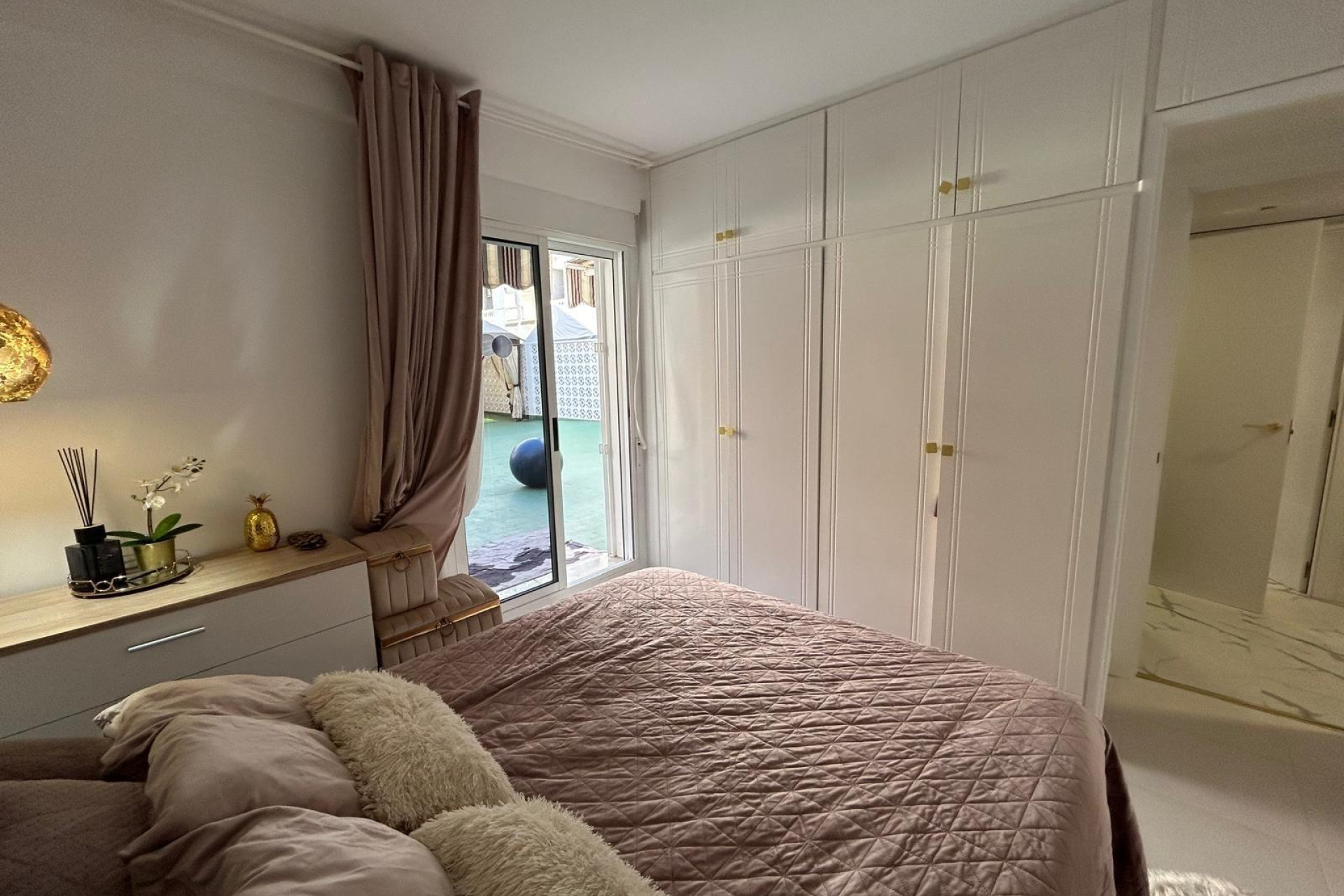 Reventa - Apartamento / piso - Torrevieja - Centro