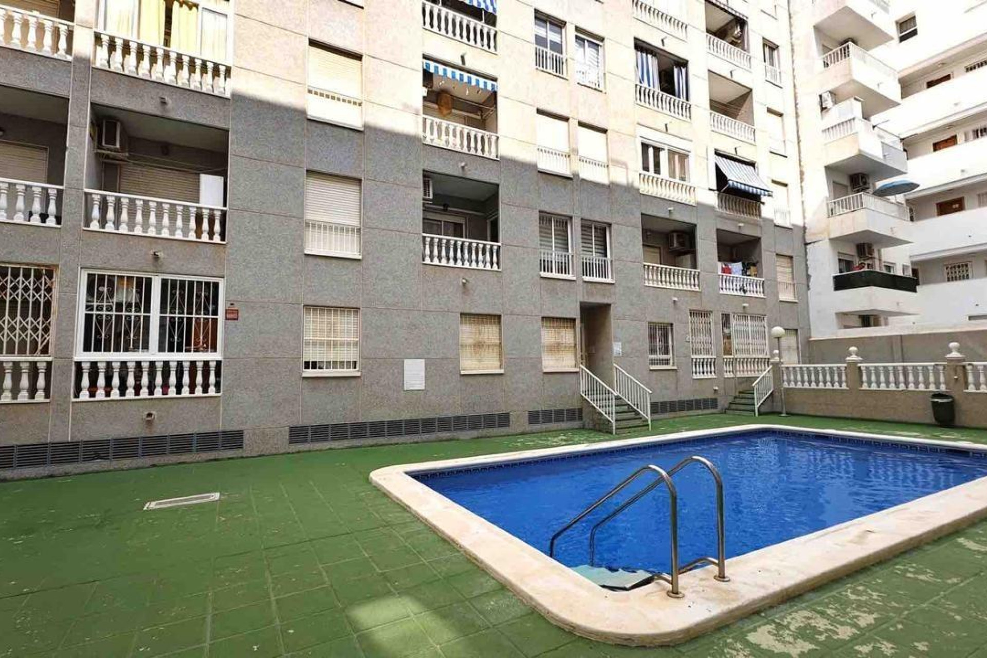 Reventa - Apartamento / piso - Torrevieja - Centro